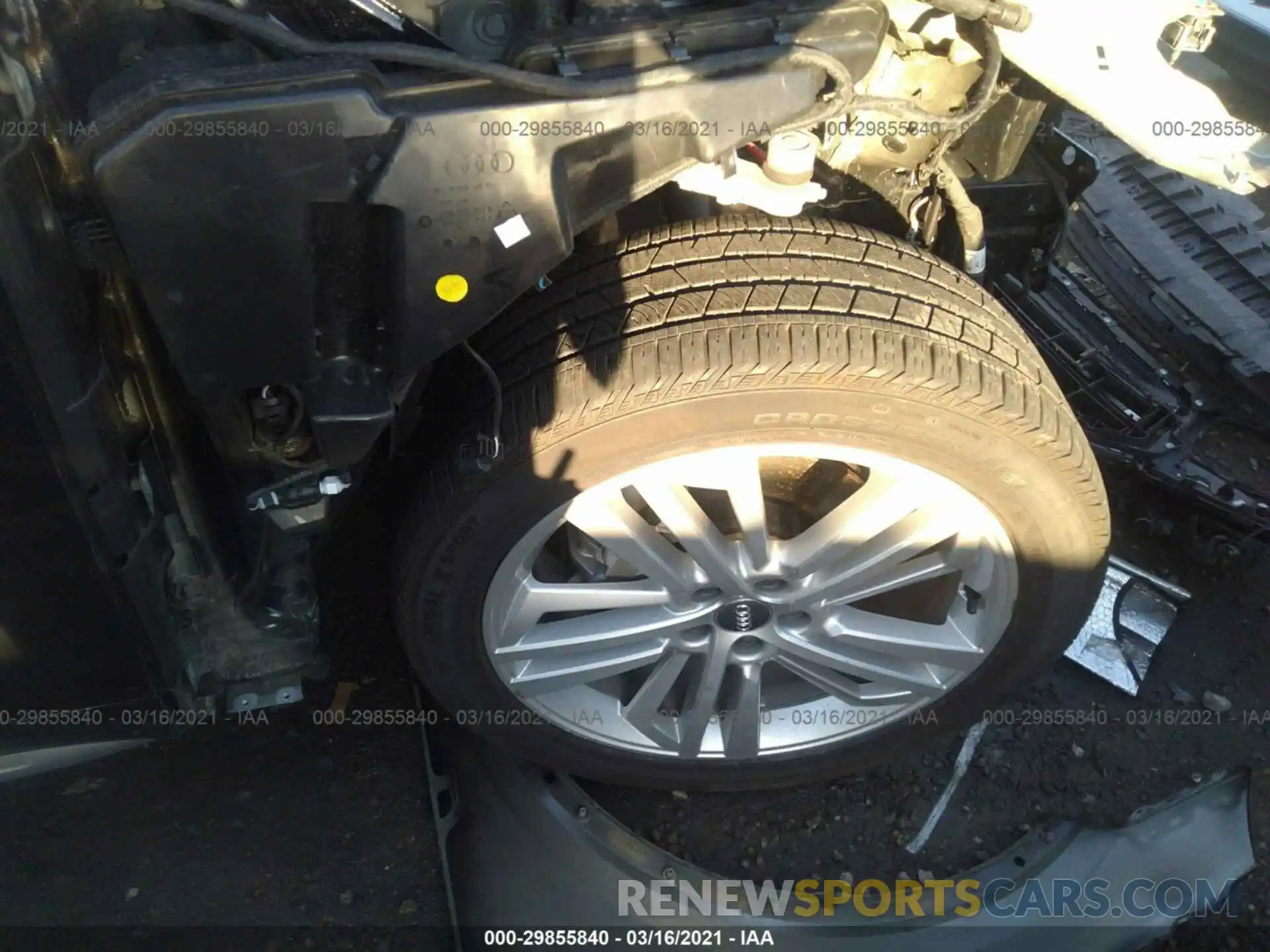 15 Photograph of a damaged car WA1BNAFY3K2138341 AUDI Q5 2019