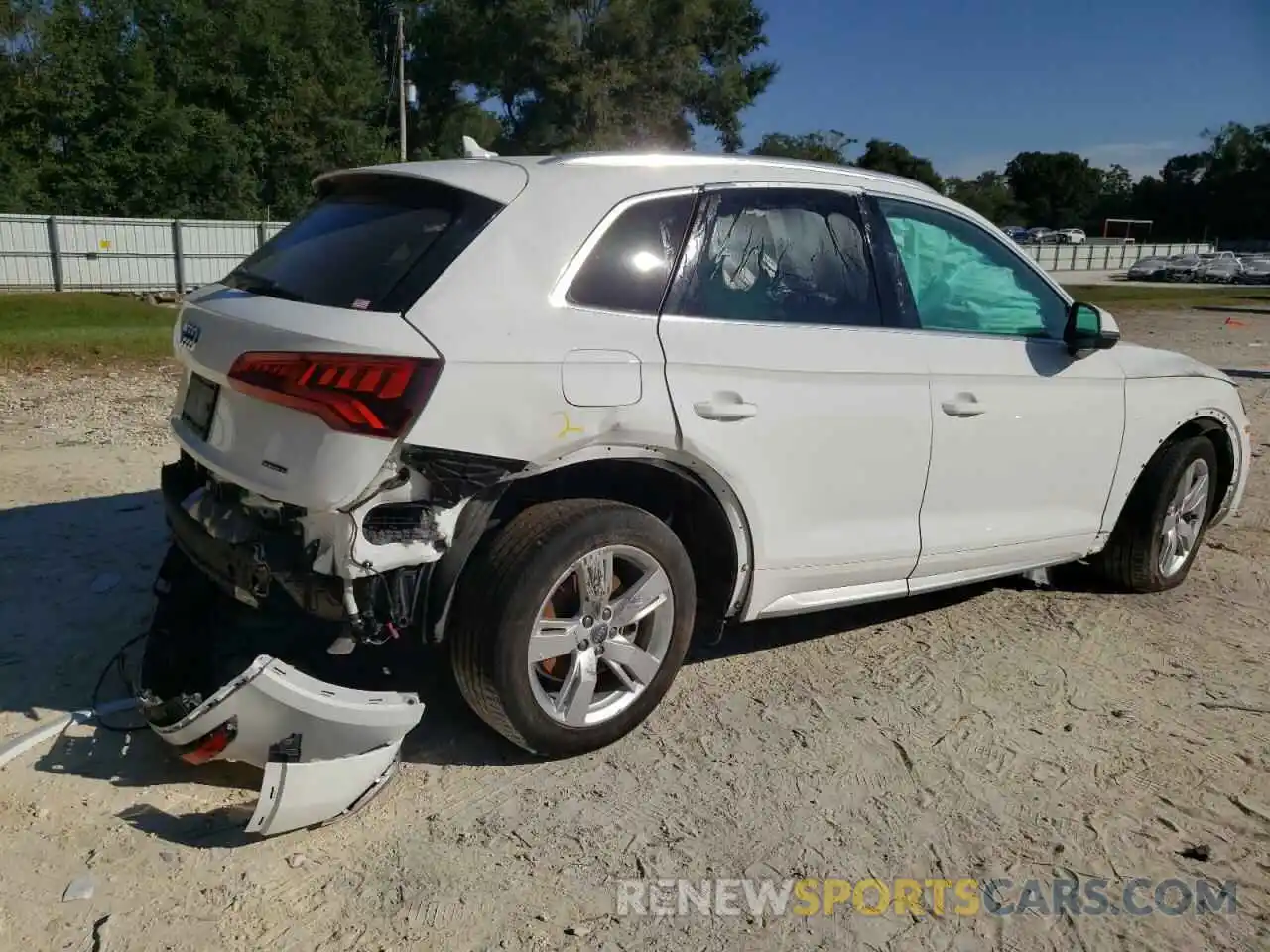 3 Photograph of a damaged car WA1BNAFY4K2039527 AUDI Q5 2019