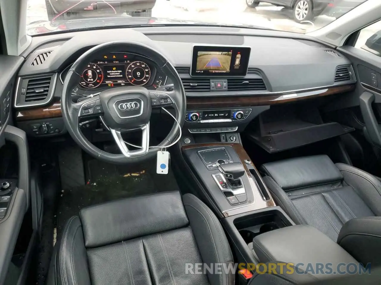 8 Photograph of a damaged car WA1BNAFY4K2043772 AUDI Q5 2019