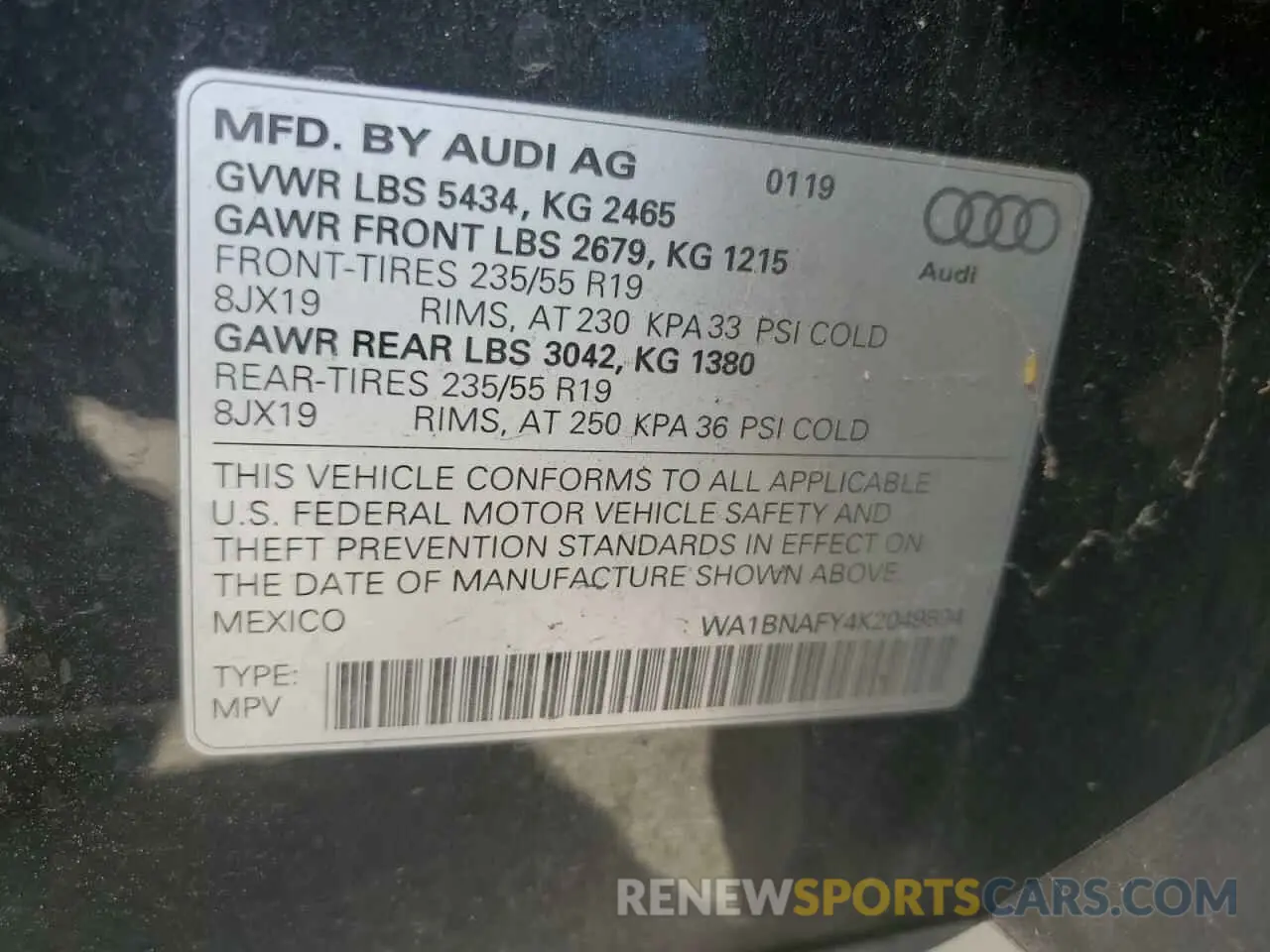13 Photograph of a damaged car WA1BNAFY4K2049894 AUDI Q5 2019
