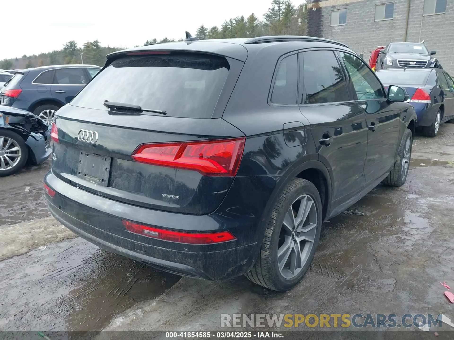 4 Photograph of a damaged car WA1BNAFY4K2060295 AUDI Q5 2019