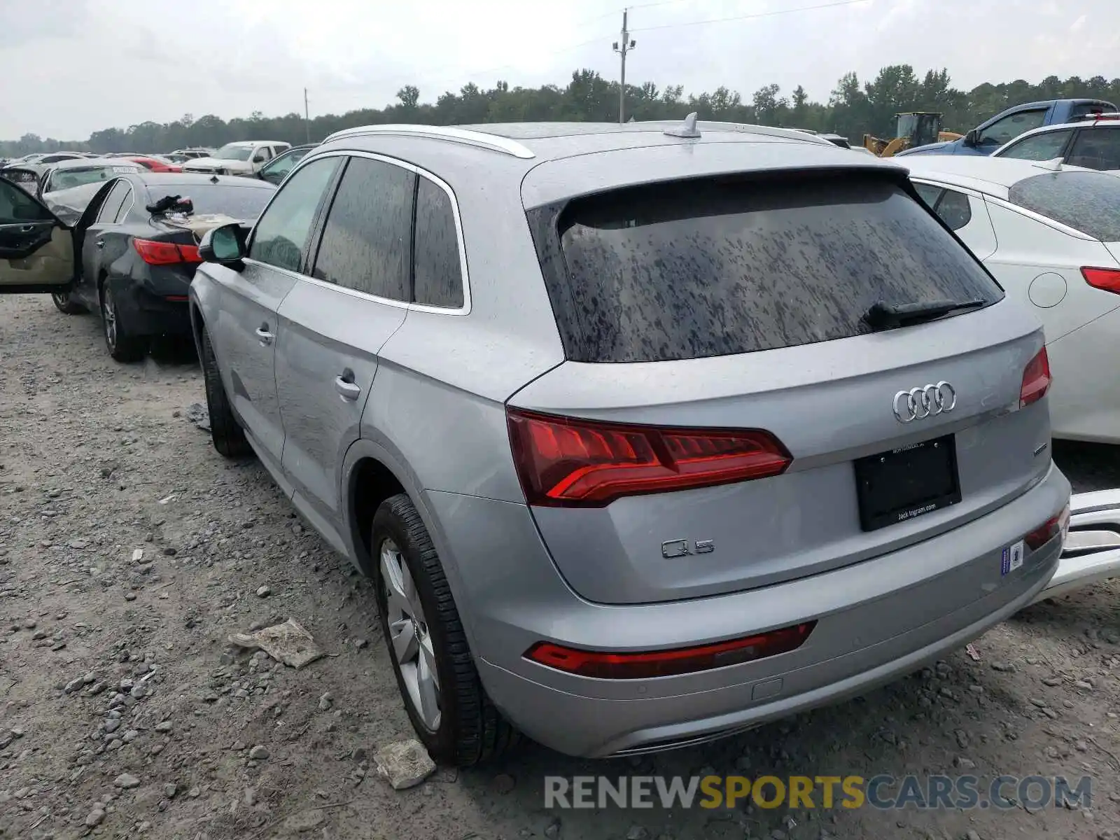 3 Photograph of a damaged car WA1BNAFY4K2090302 AUDI Q5 2019