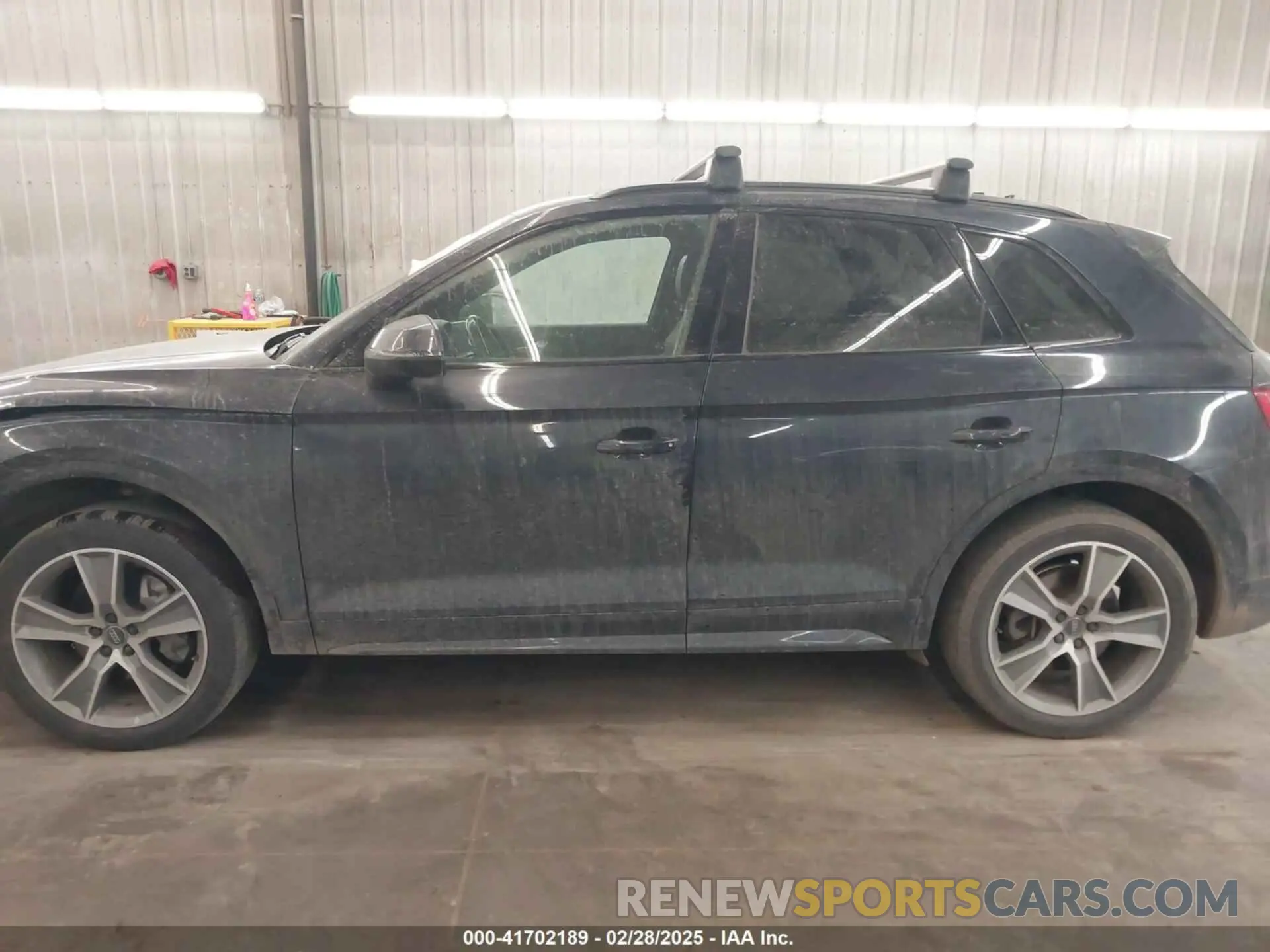 15 Photograph of a damaged car WA1BNAFY4K2091062 AUDI Q5 2019