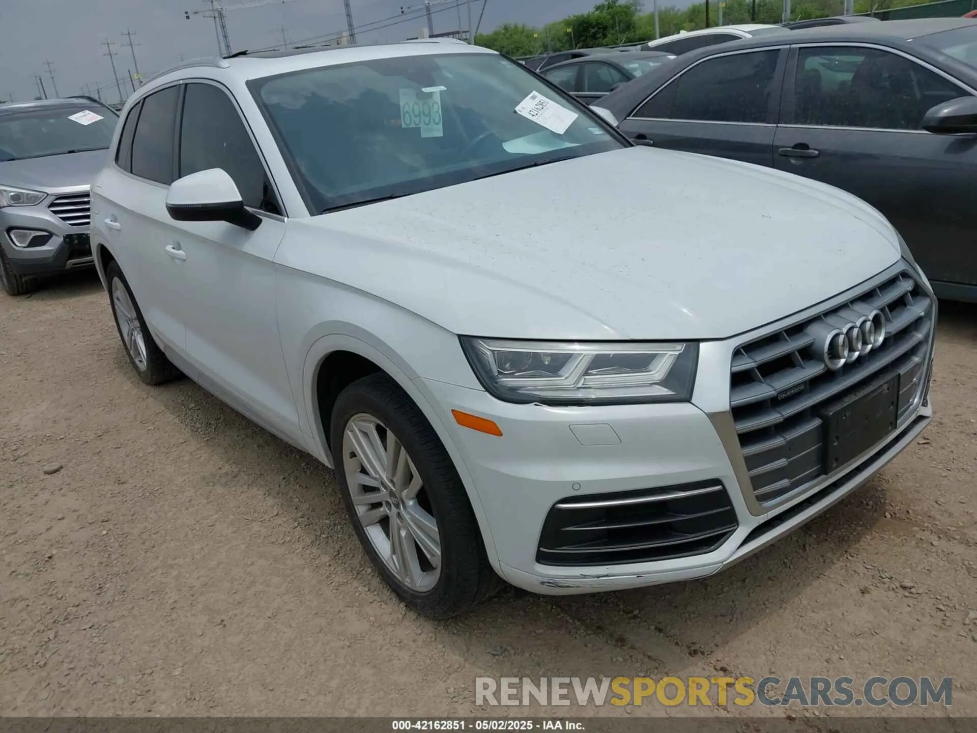 1 Photograph of a damaged car WA1BNAFY4K2091255 AUDI Q5 2019