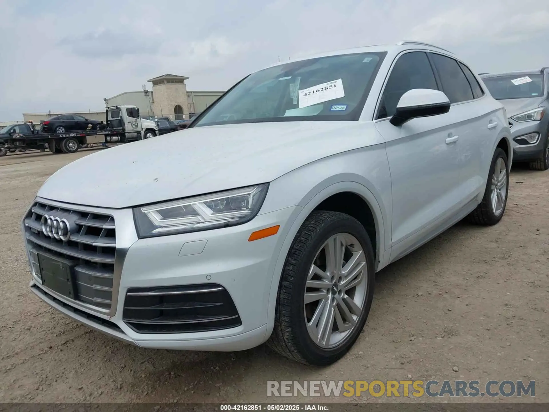 6 Photograph of a damaged car WA1BNAFY4K2091255 AUDI Q5 2019