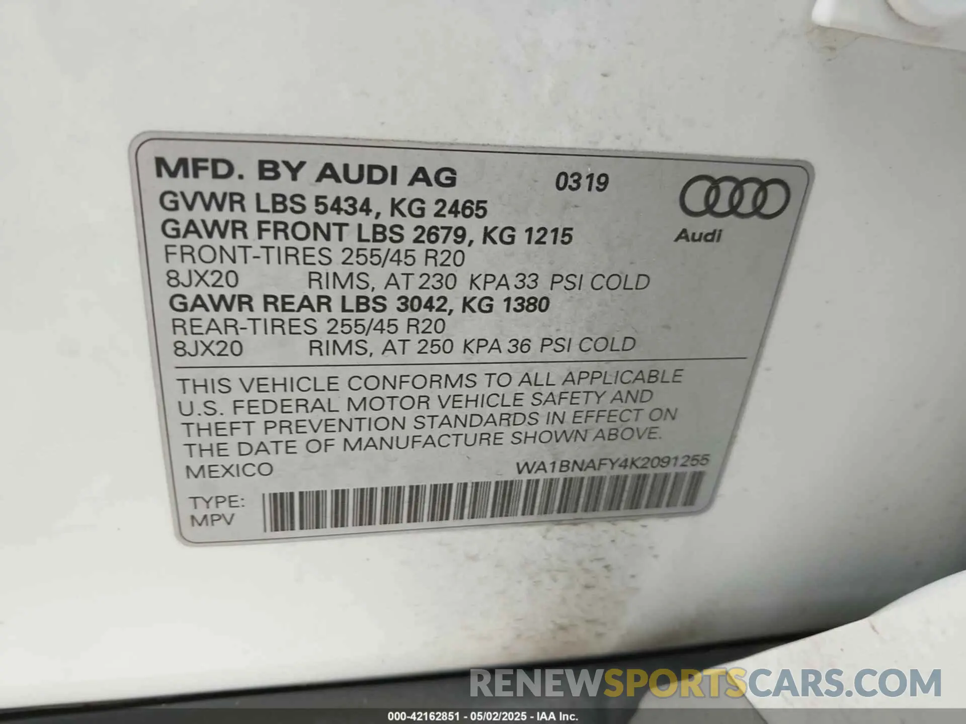 9 Photograph of a damaged car WA1BNAFY4K2091255 AUDI Q5 2019