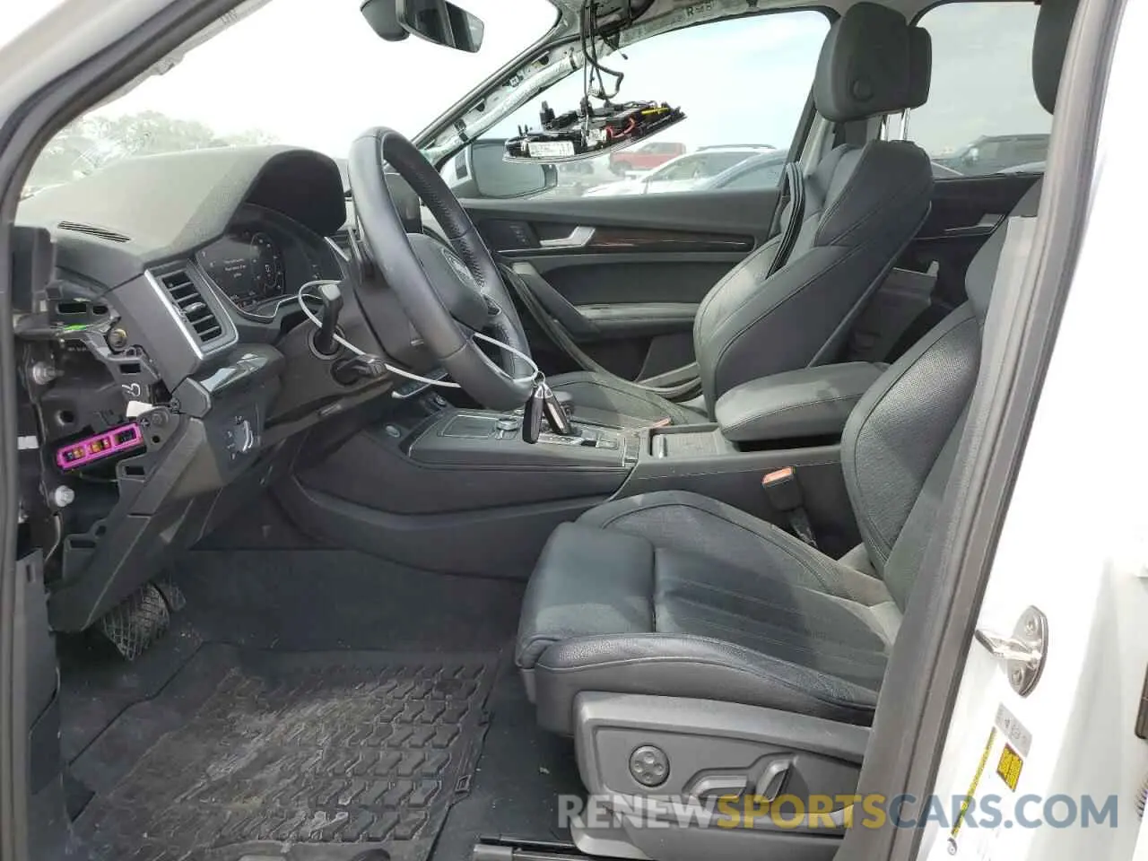 7 Photograph of a damaged car WA1BNAFY4K2095628 AUDI Q5 2019