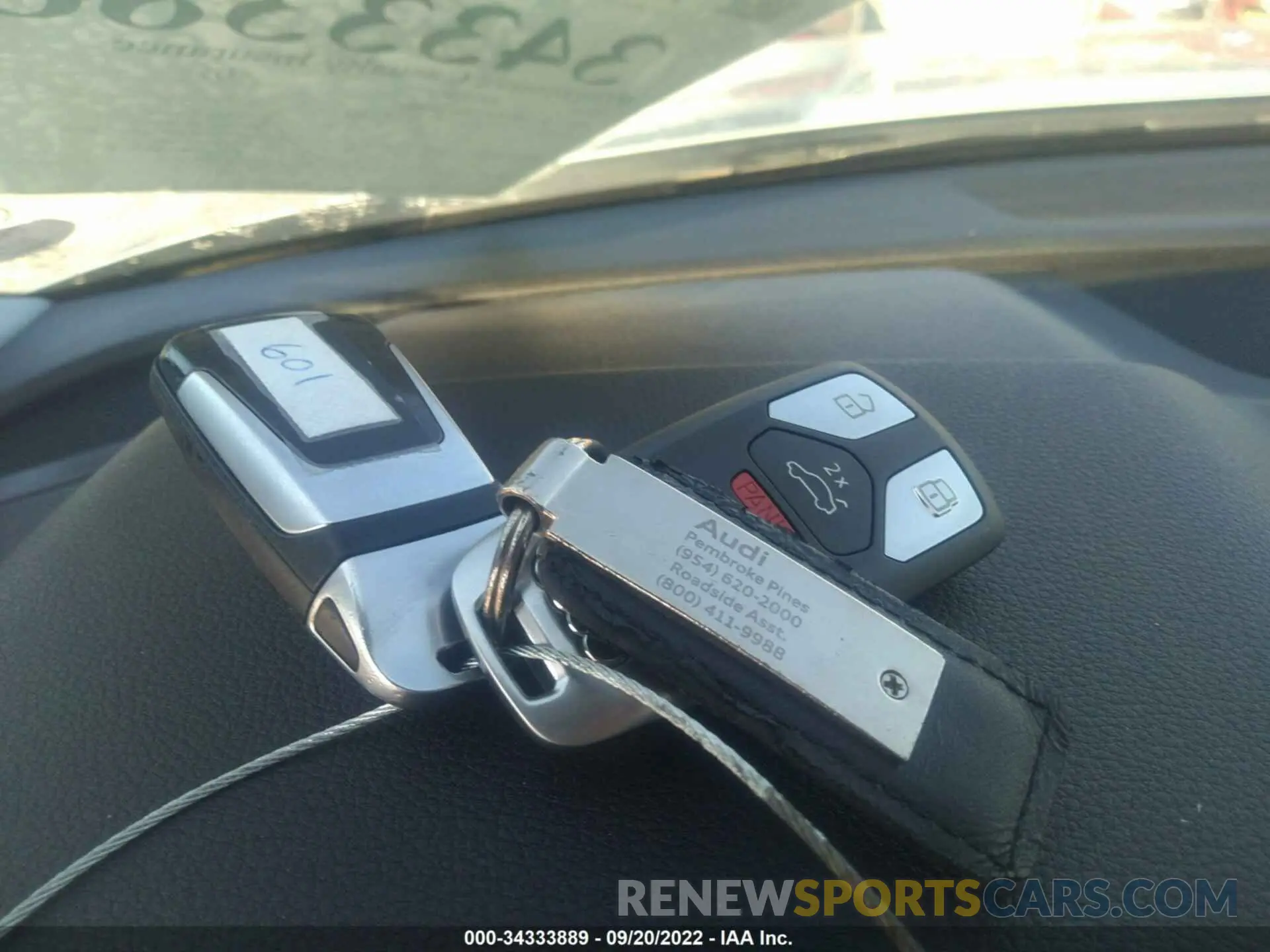 11 Photograph of a damaged car WA1BNAFY4K2100682 AUDI Q5 2019