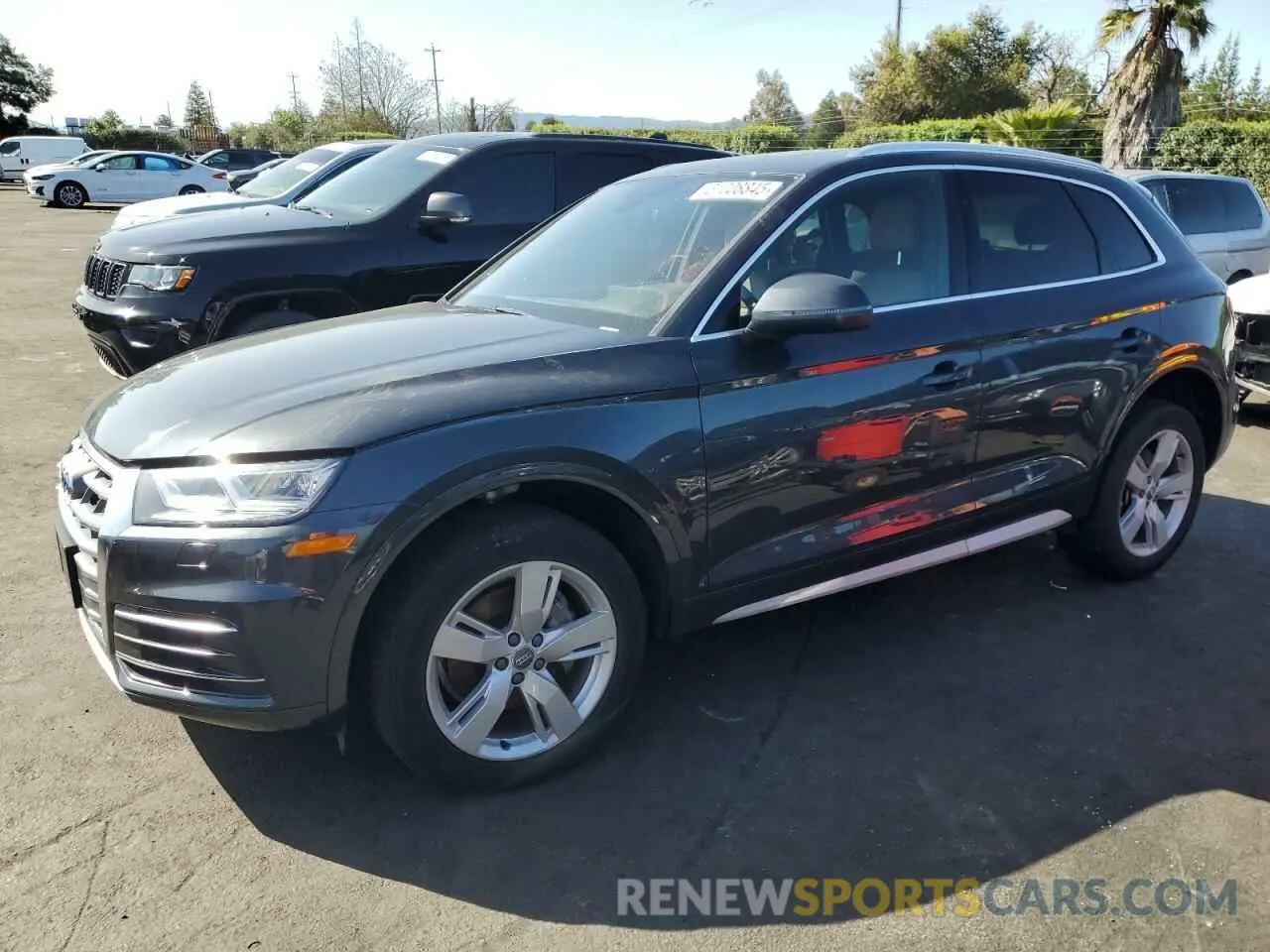 1 Photograph of a damaged car WA1BNAFY4K2112461 AUDI Q5 2019