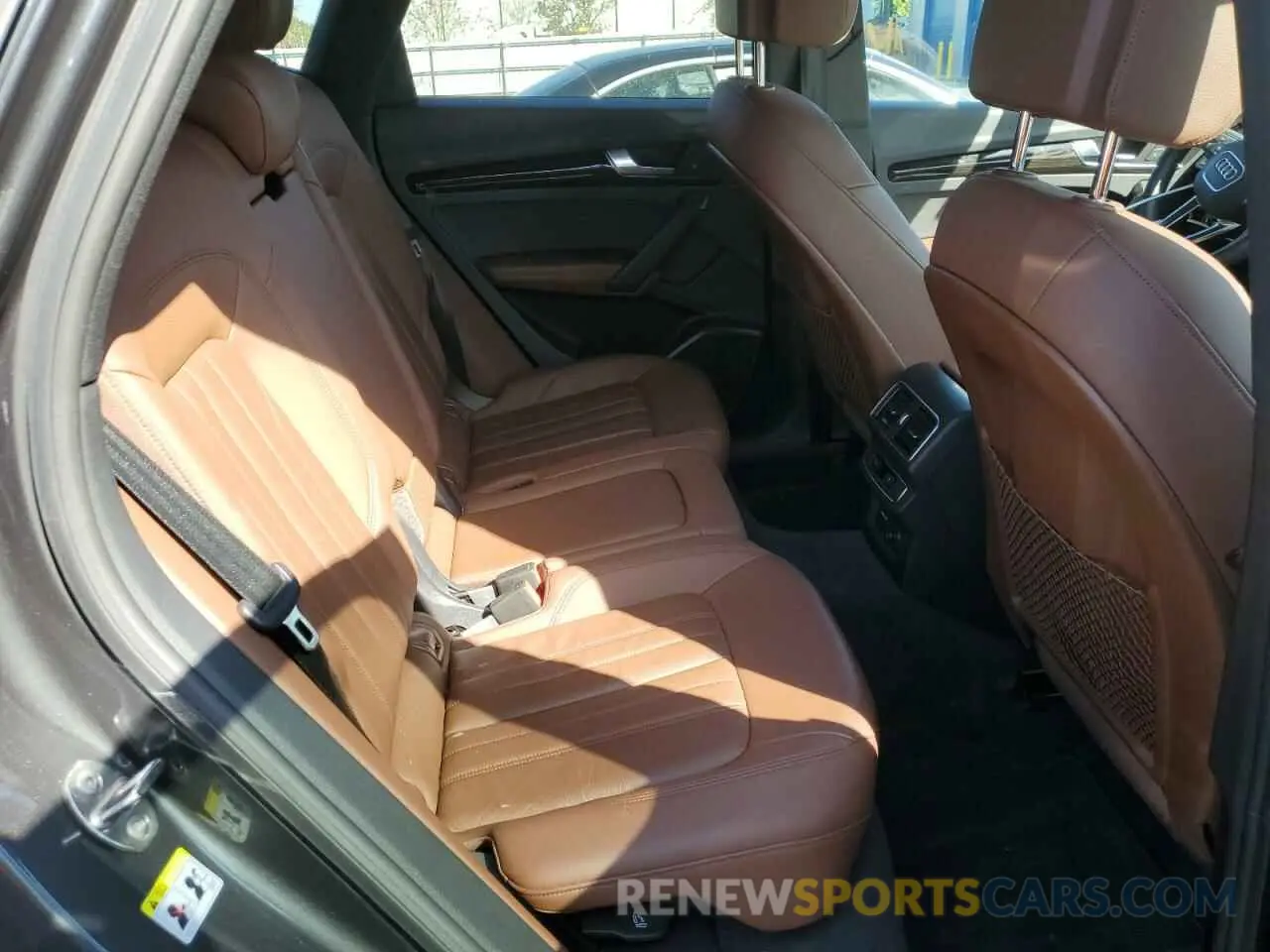 11 Photograph of a damaged car WA1BNAFY4K2112461 AUDI Q5 2019