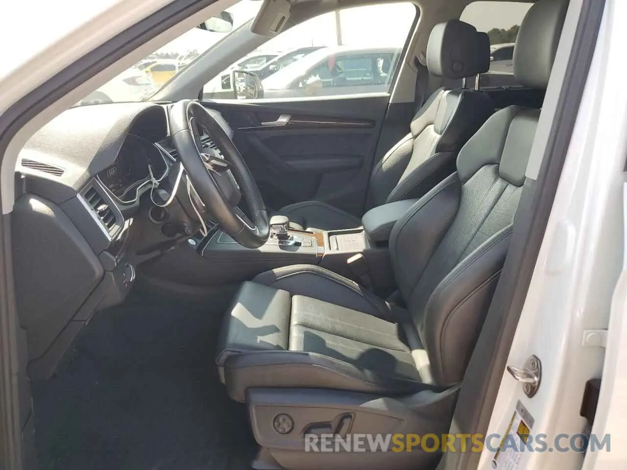 7 Photograph of a damaged car WA1BNAFY4K2131561 AUDI Q5 2019