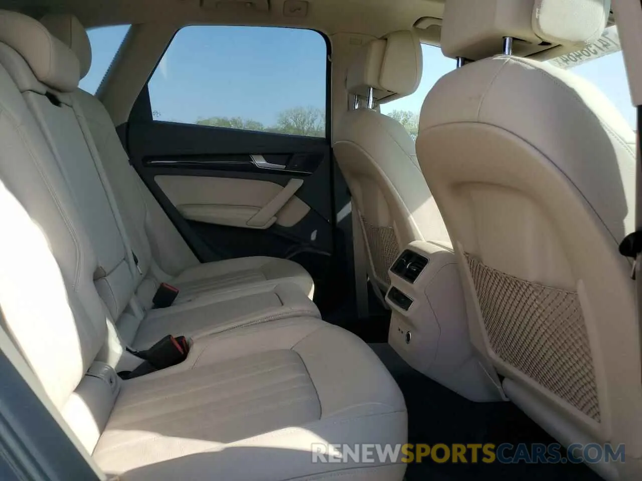11 Photograph of a damaged car WA1BNAFY5K2028729 AUDI Q5 2019