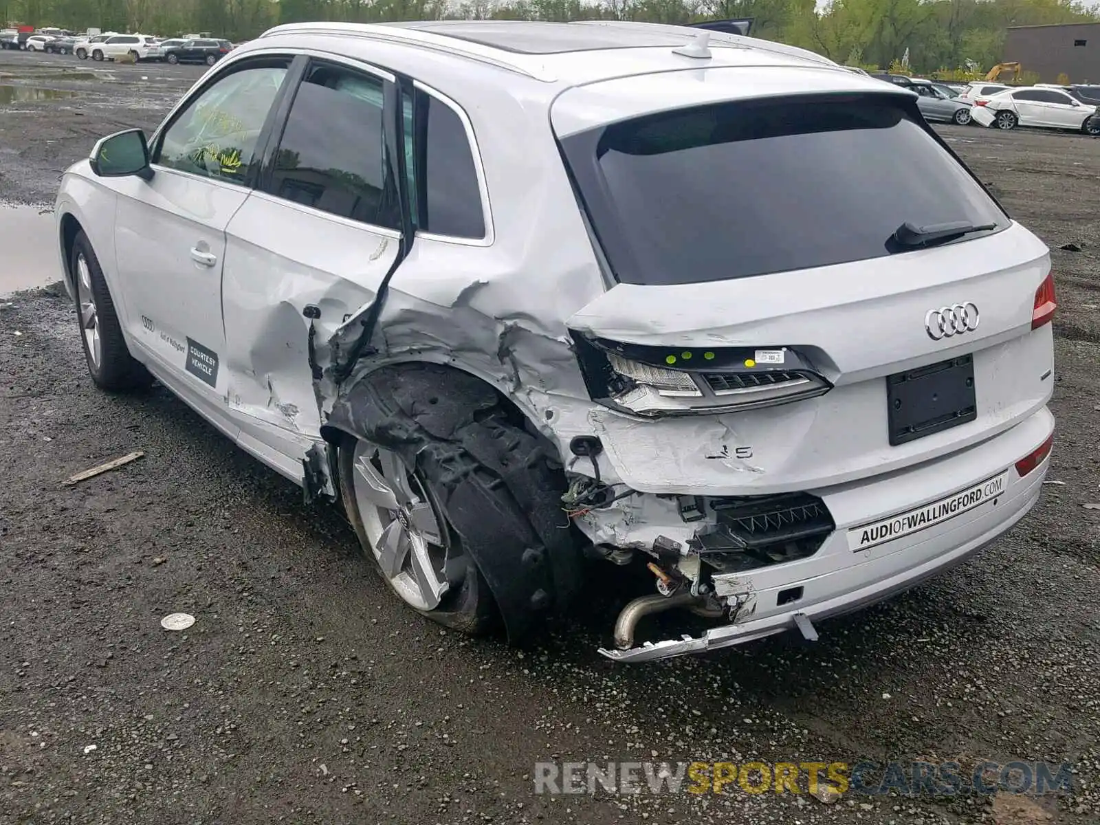 3 Photograph of a damaged car WA1BNAFY5K2036345 AUDI Q5 2019