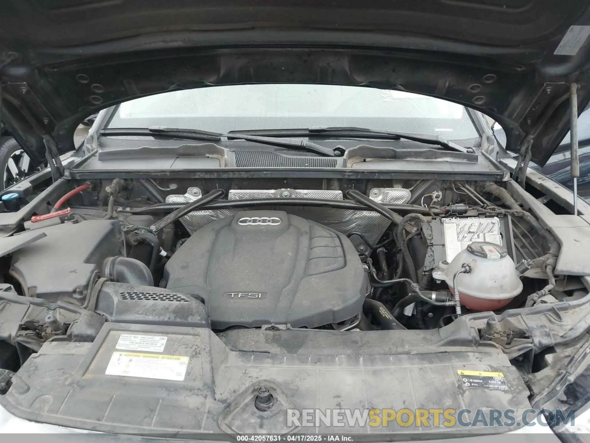10 Photograph of a damaged car WA1BNAFY5K2049080 AUDI Q5 2019