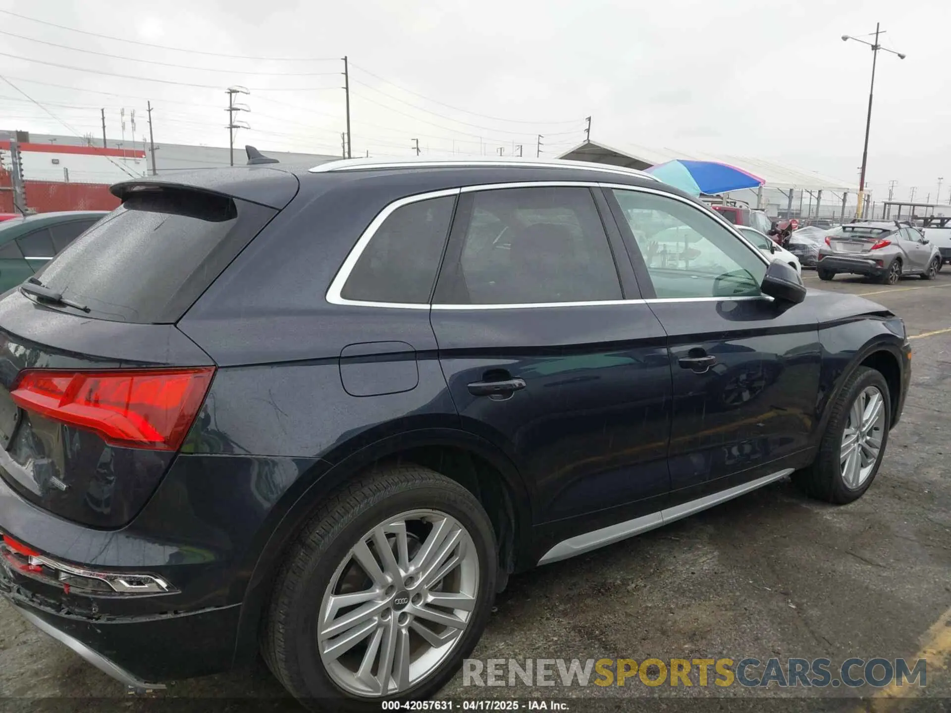14 Photograph of a damaged car WA1BNAFY5K2049080 AUDI Q5 2019