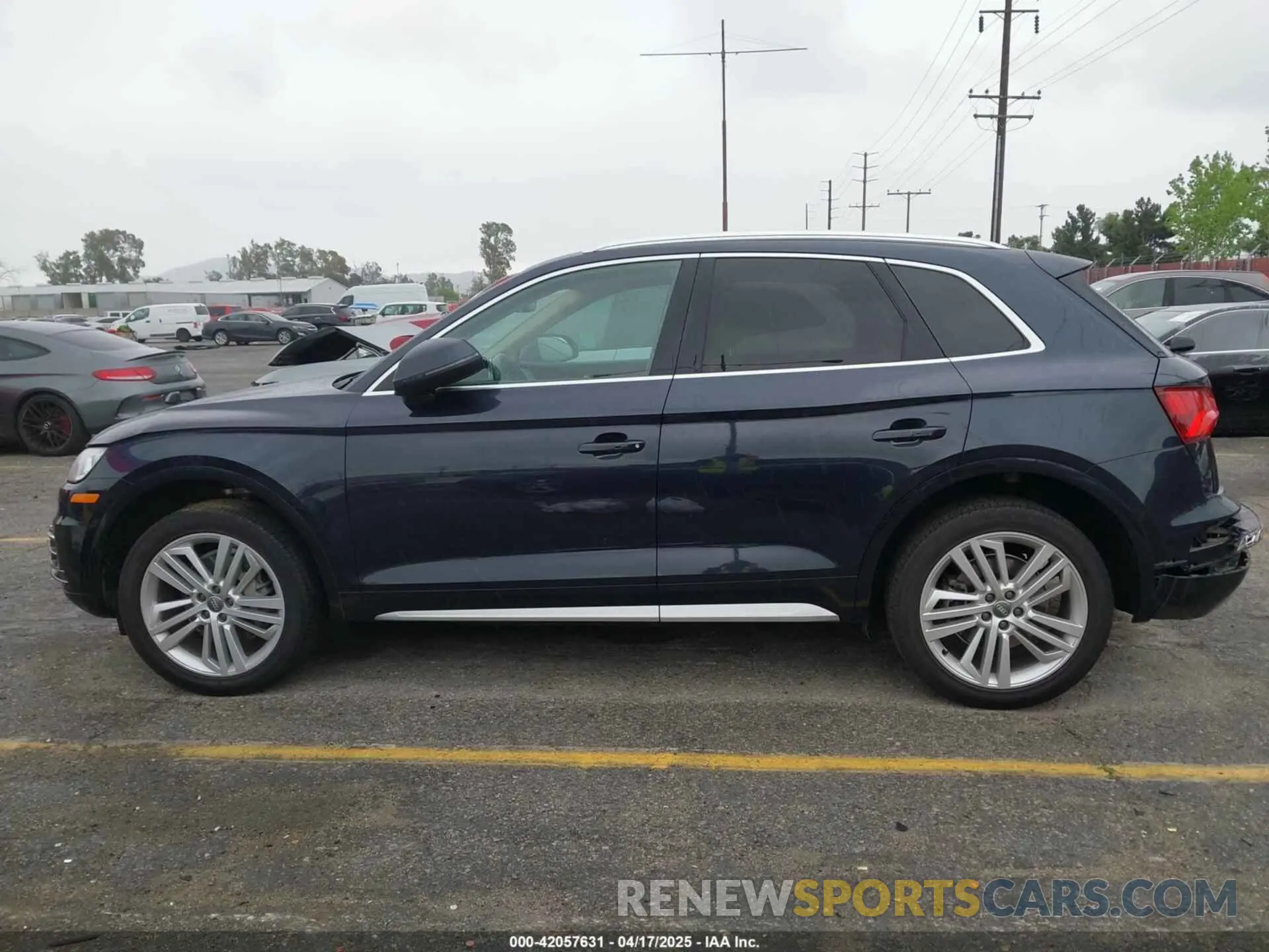 15 Photograph of a damaged car WA1BNAFY5K2049080 AUDI Q5 2019