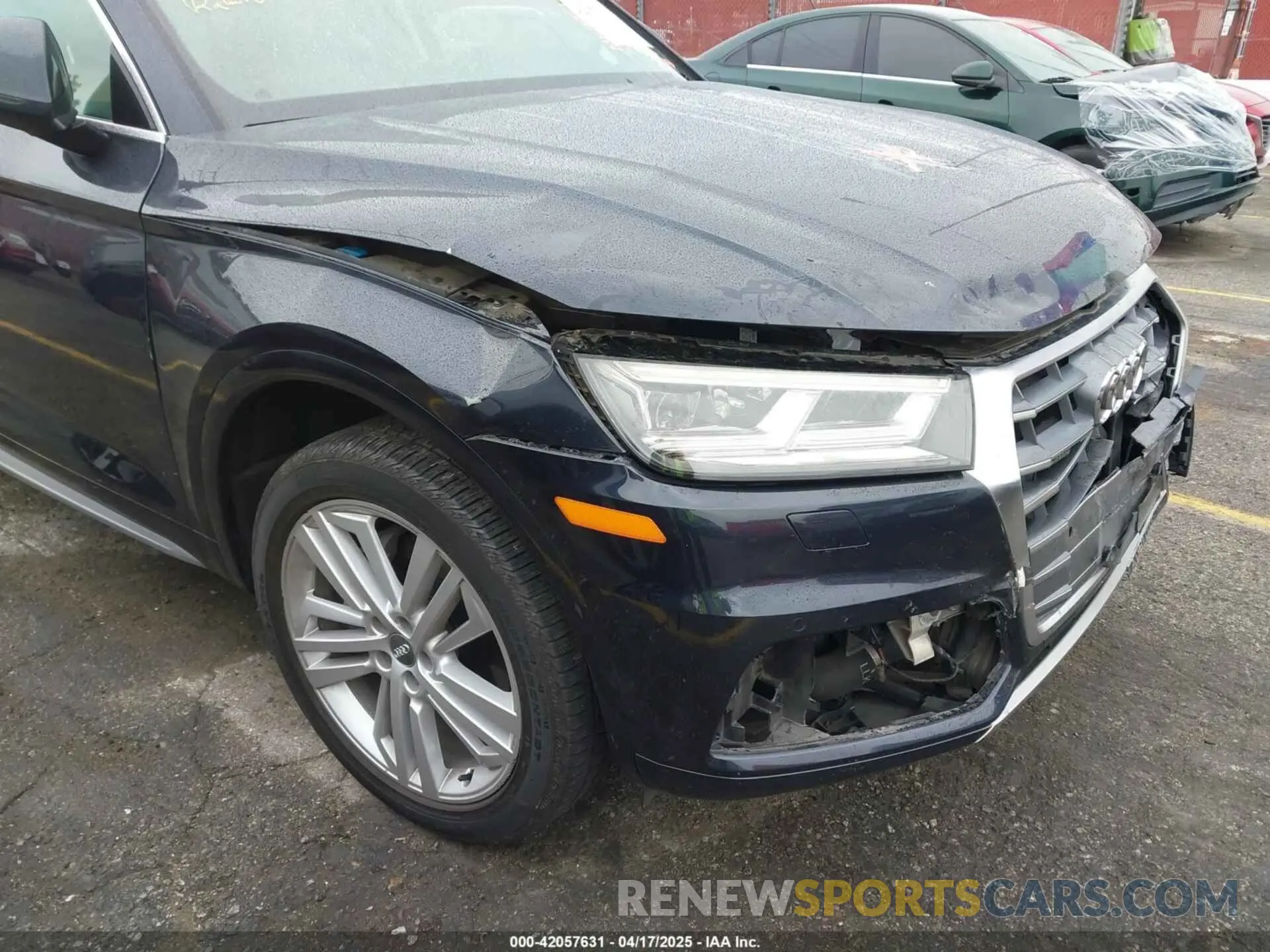 19 Photograph of a damaged car WA1BNAFY5K2049080 AUDI Q5 2019