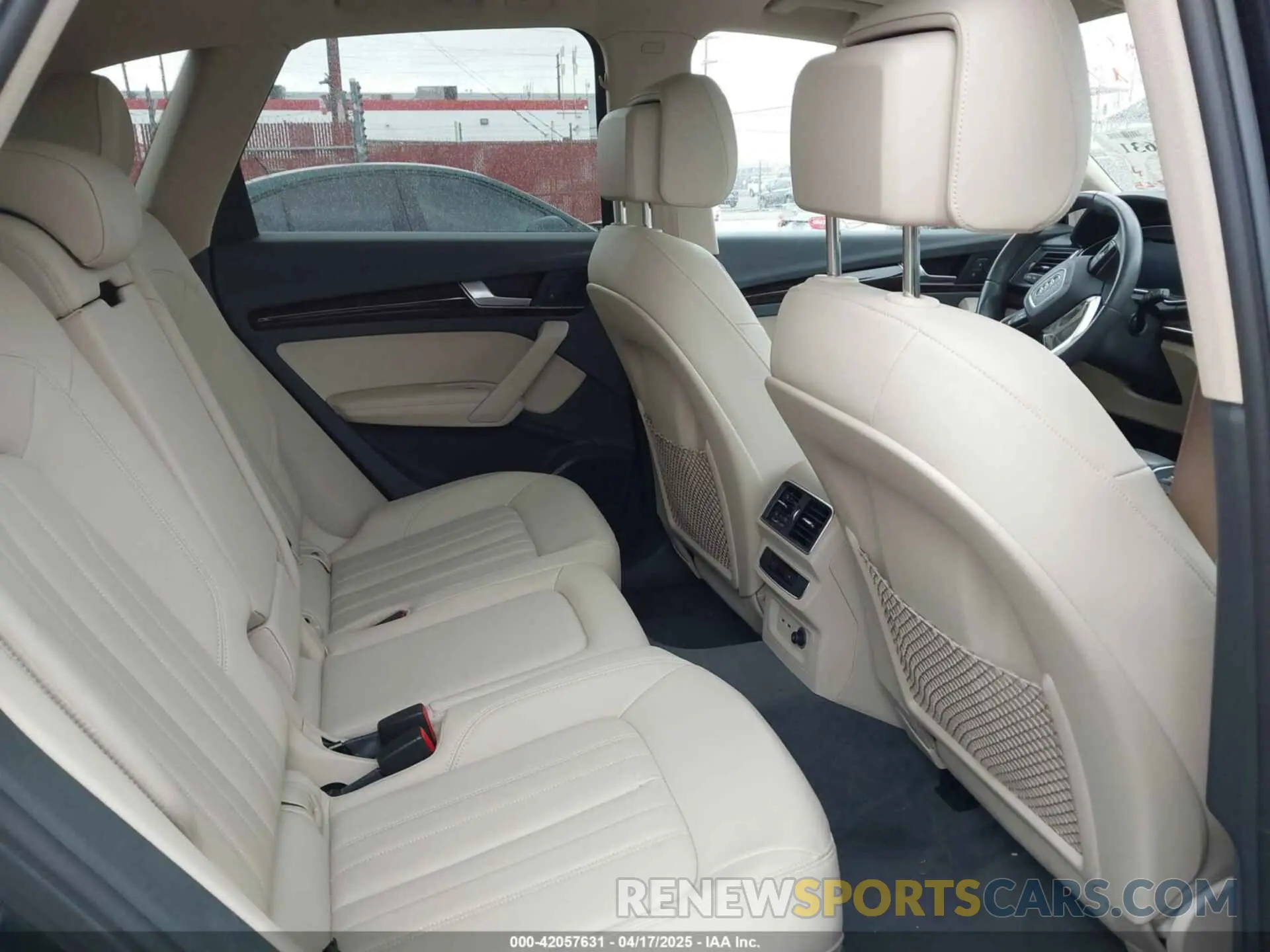 8 Photograph of a damaged car WA1BNAFY5K2049080 AUDI Q5 2019