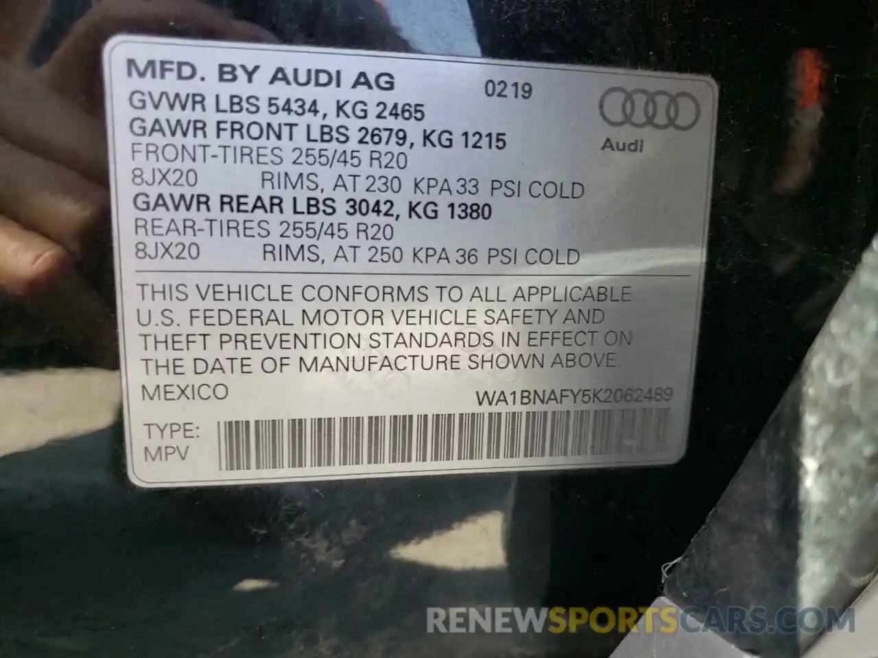 10 Photograph of a damaged car WA1BNAFY5K2062489 AUDI Q5 2019