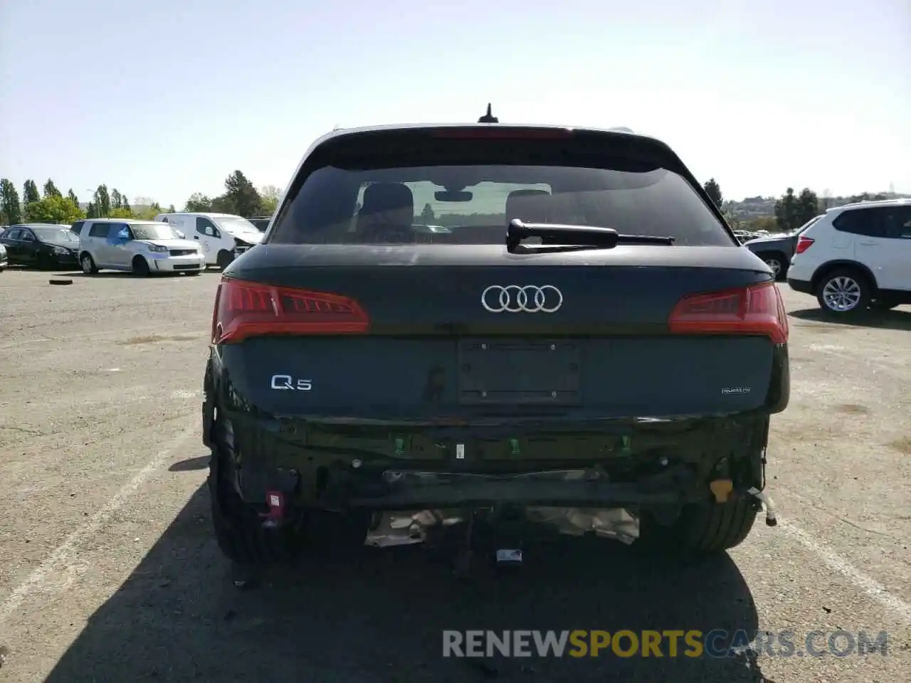 9 Photograph of a damaged car WA1BNAFY5K2062489 AUDI Q5 2019