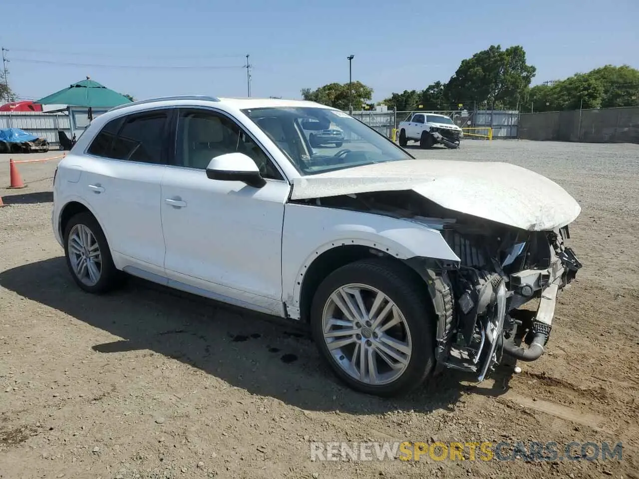 4 Photograph of a damaged car WA1BNAFY5K2066896 AUDI Q5 2019