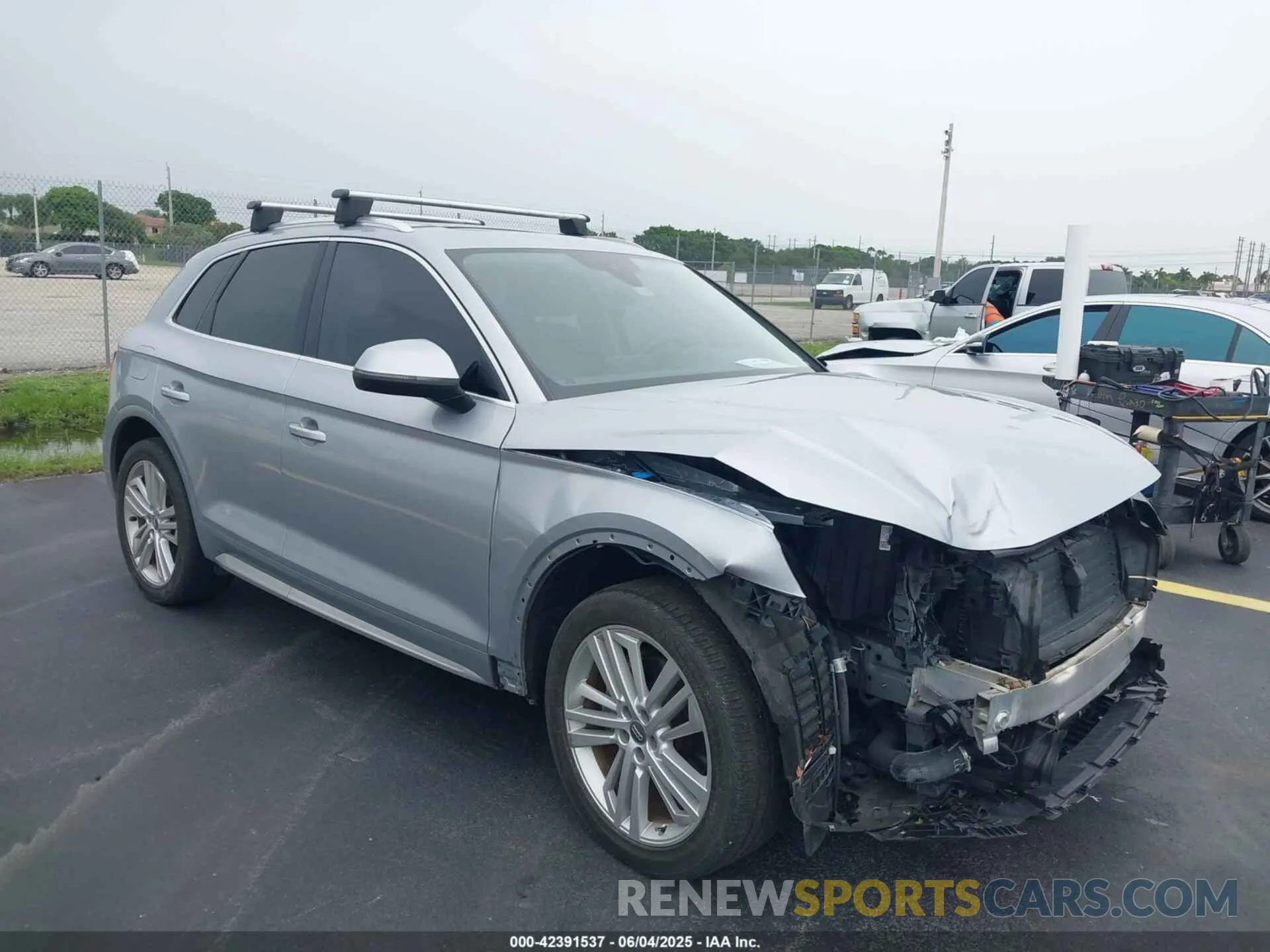 1 Photograph of a damaged car WA1BNAFY5K2084220 AUDI Q5 2019