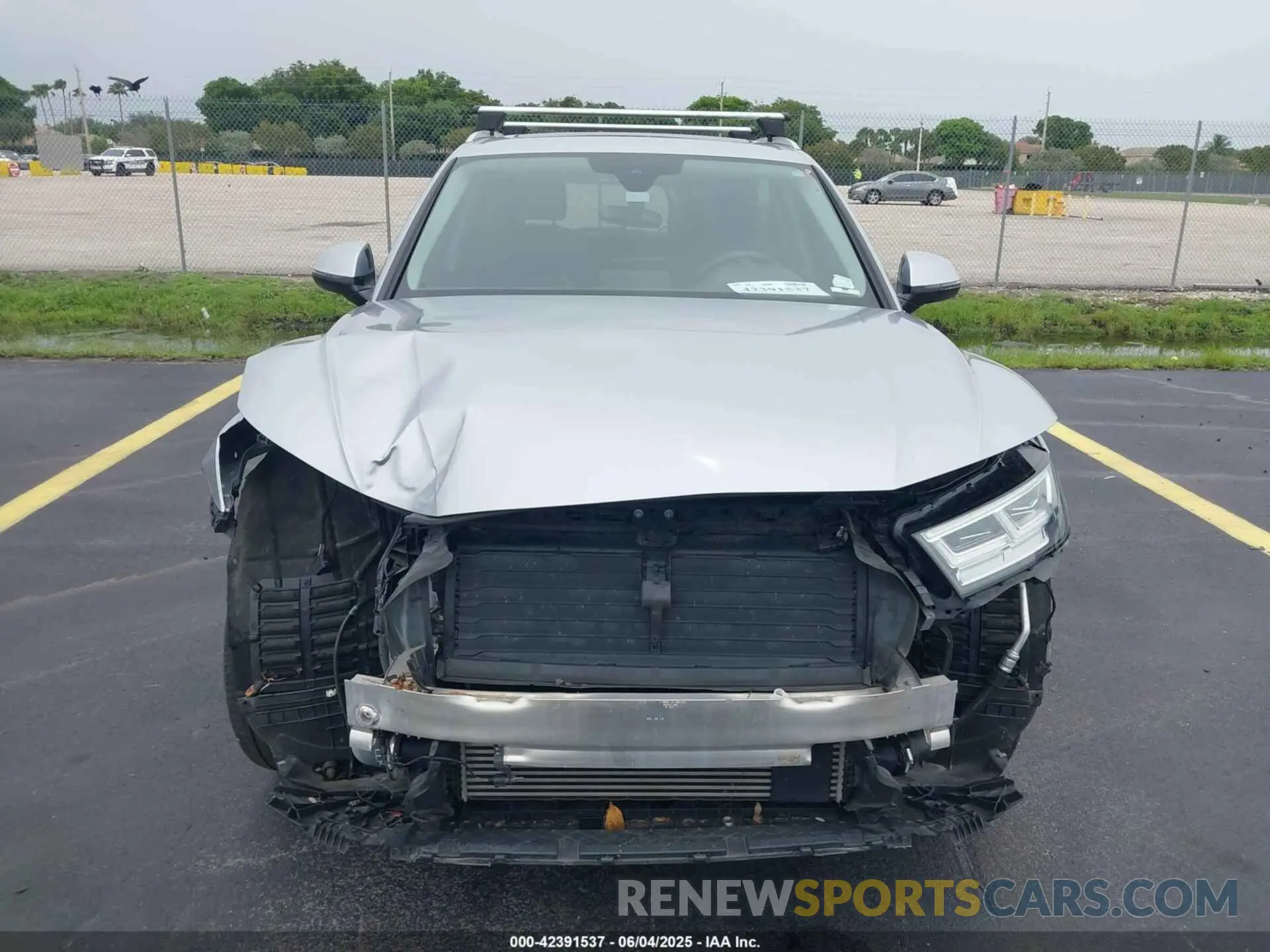 13 Photograph of a damaged car WA1BNAFY5K2084220 AUDI Q5 2019