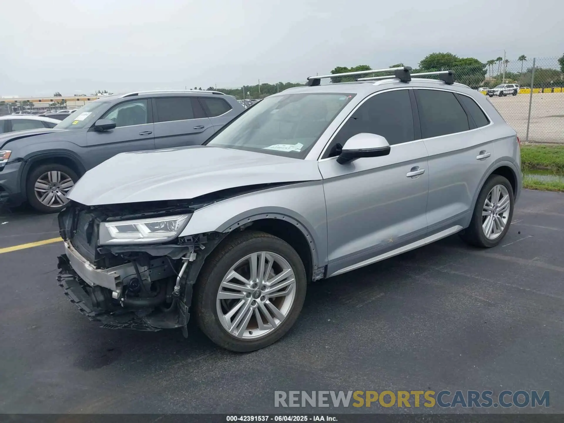 2 Photograph of a damaged car WA1BNAFY5K2084220 AUDI Q5 2019