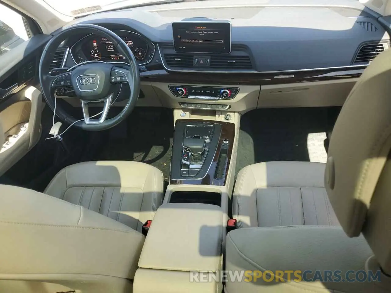 8 Photograph of a damaged car WA1BNAFY5K2085626 AUDI Q5 2019