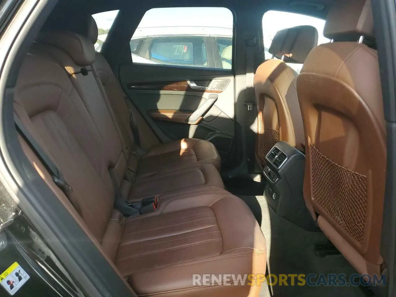 11 Photograph of a damaged car WA1BNAFY5K2097131 AUDI Q5 2019