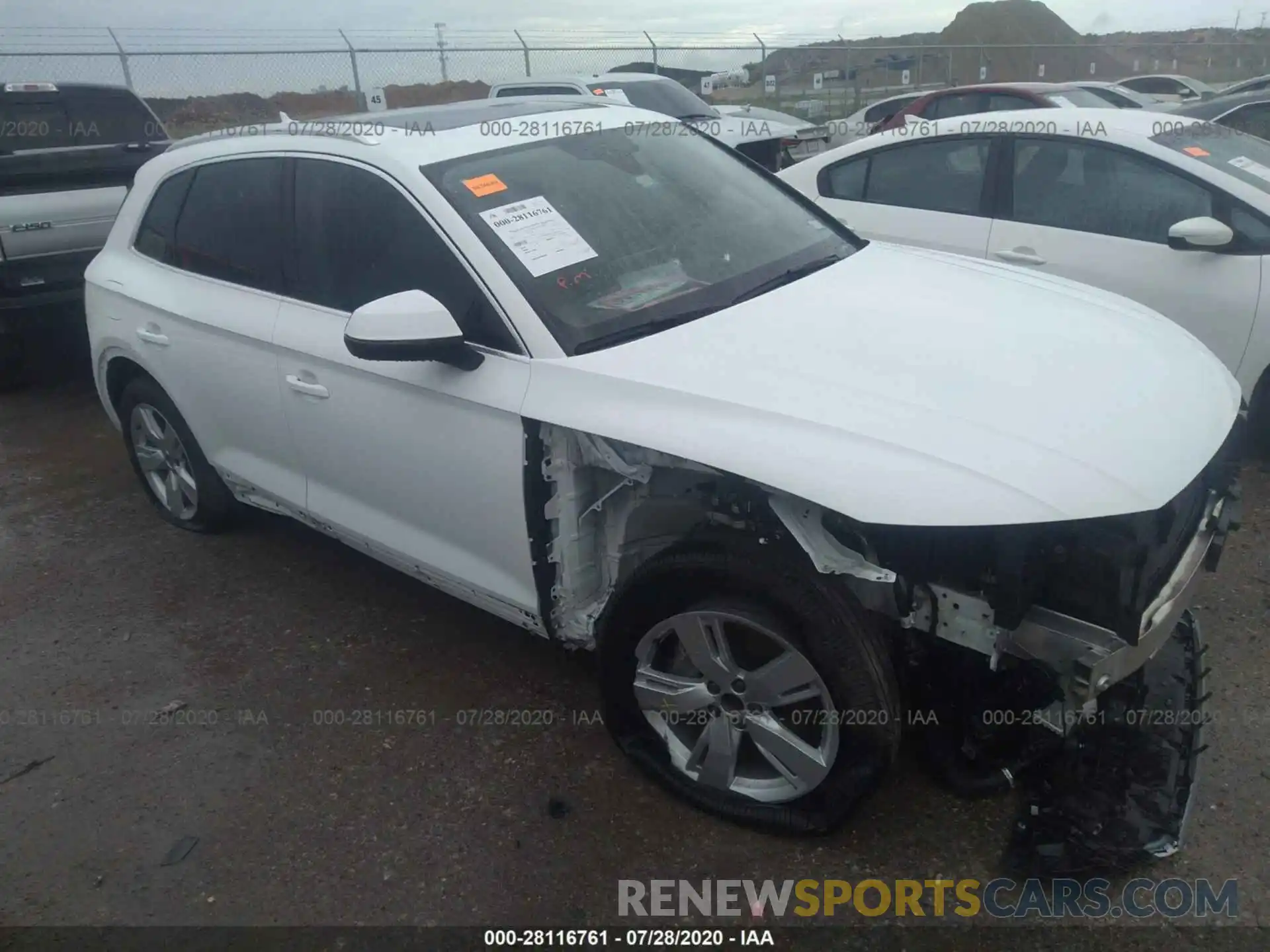 1 Photograph of a damaged car WA1BNAFY5K2104806 AUDI Q5 2019