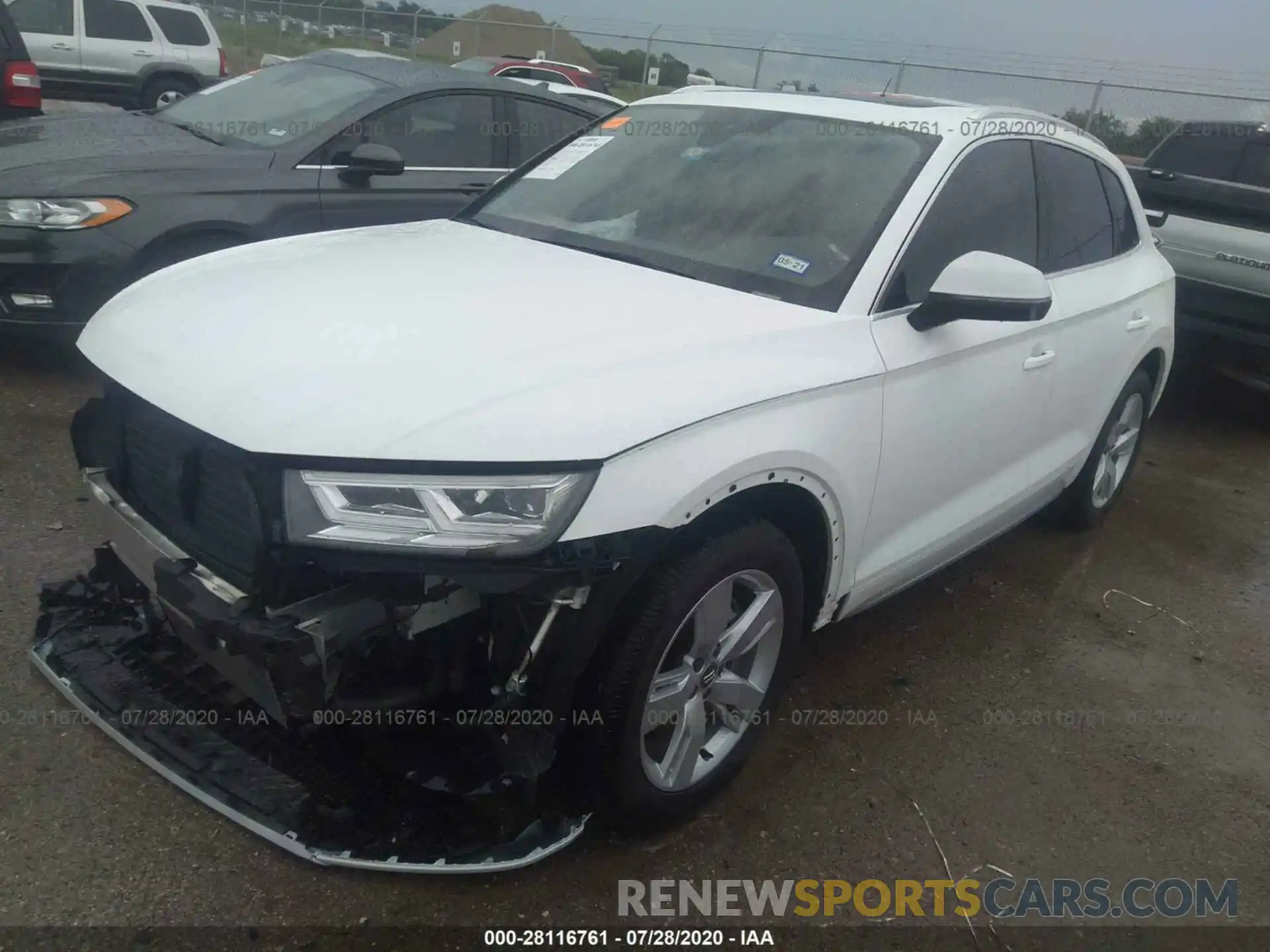 2 Photograph of a damaged car WA1BNAFY5K2104806 AUDI Q5 2019