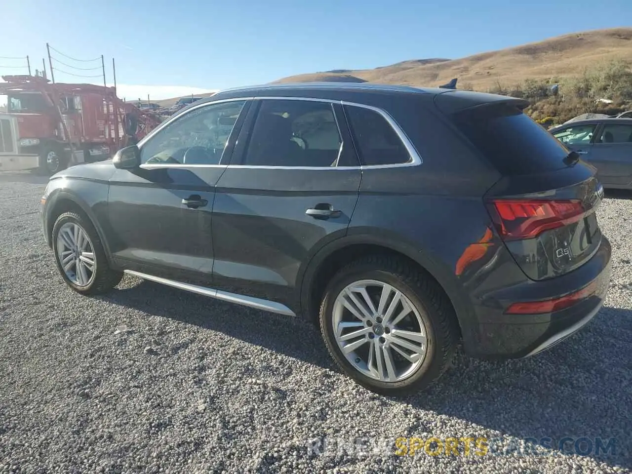 2 Photograph of a damaged car WA1BNAFY5K2122612 AUDI Q5 2019