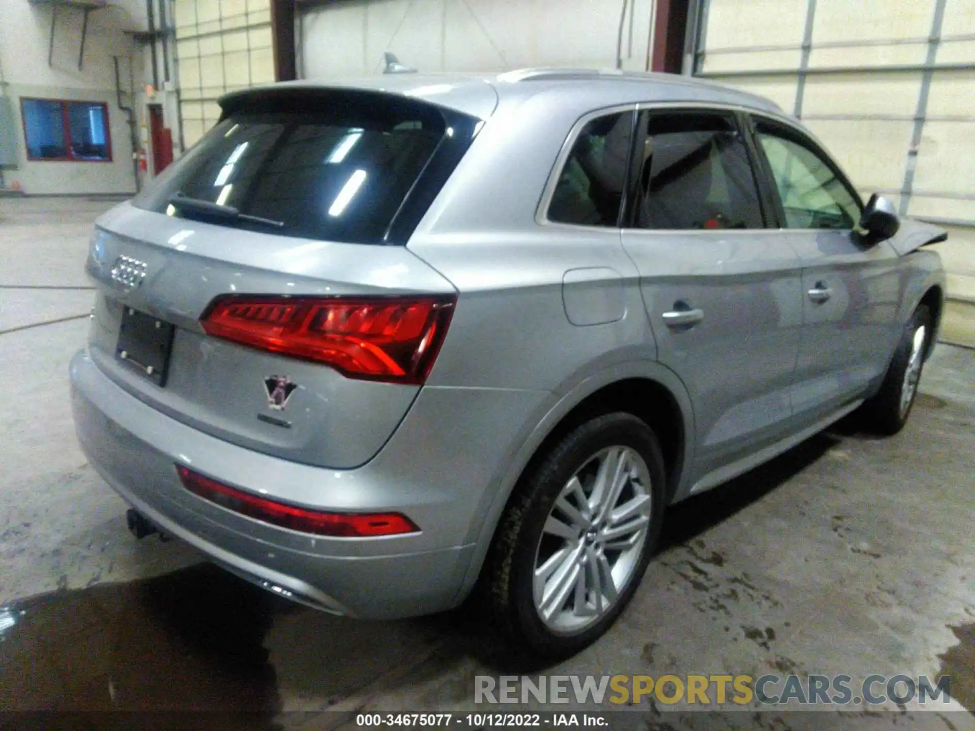 4 Photograph of a damaged car WA1BNAFY5K2122948 AUDI Q5 2019