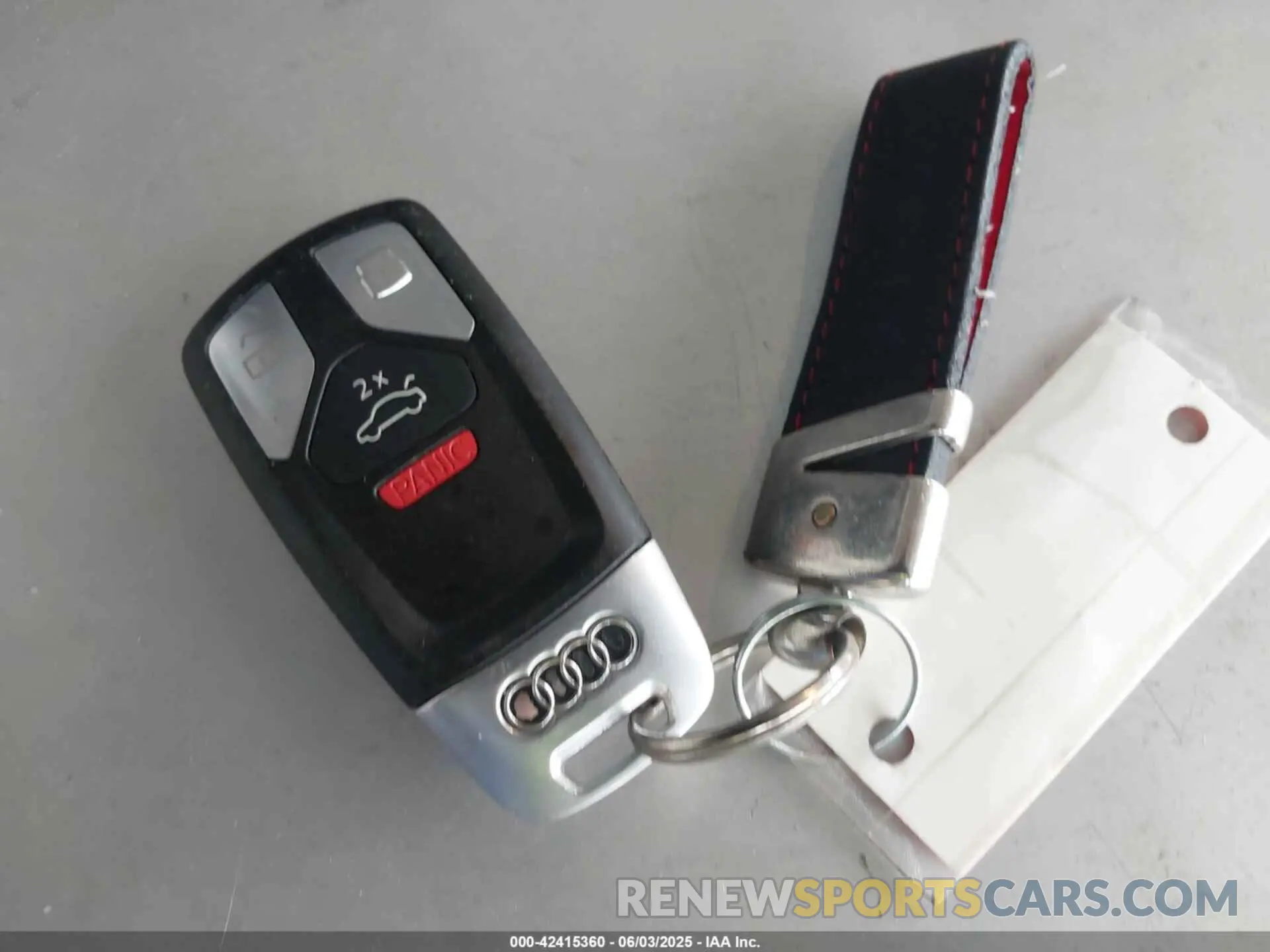 11 Photograph of a damaged car WA1BNAFY5K2133206 AUDI Q5 2019