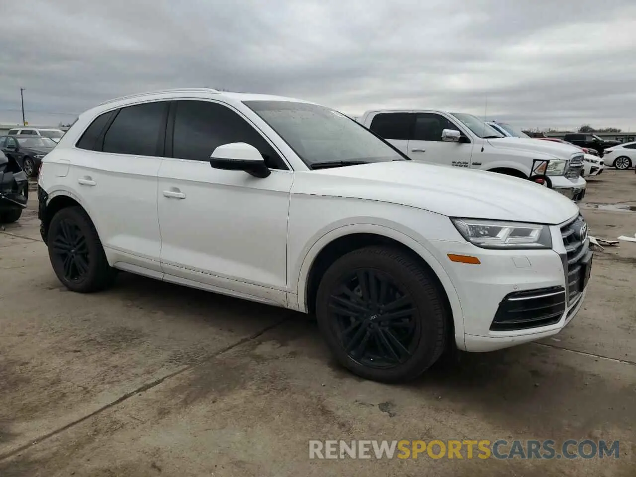 4 Photograph of a damaged car WA1BNAFY6K2023880 AUDI Q5 2019
