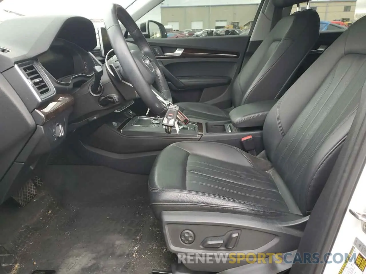 7 Photograph of a damaged car WA1BNAFY6K2023880 AUDI Q5 2019