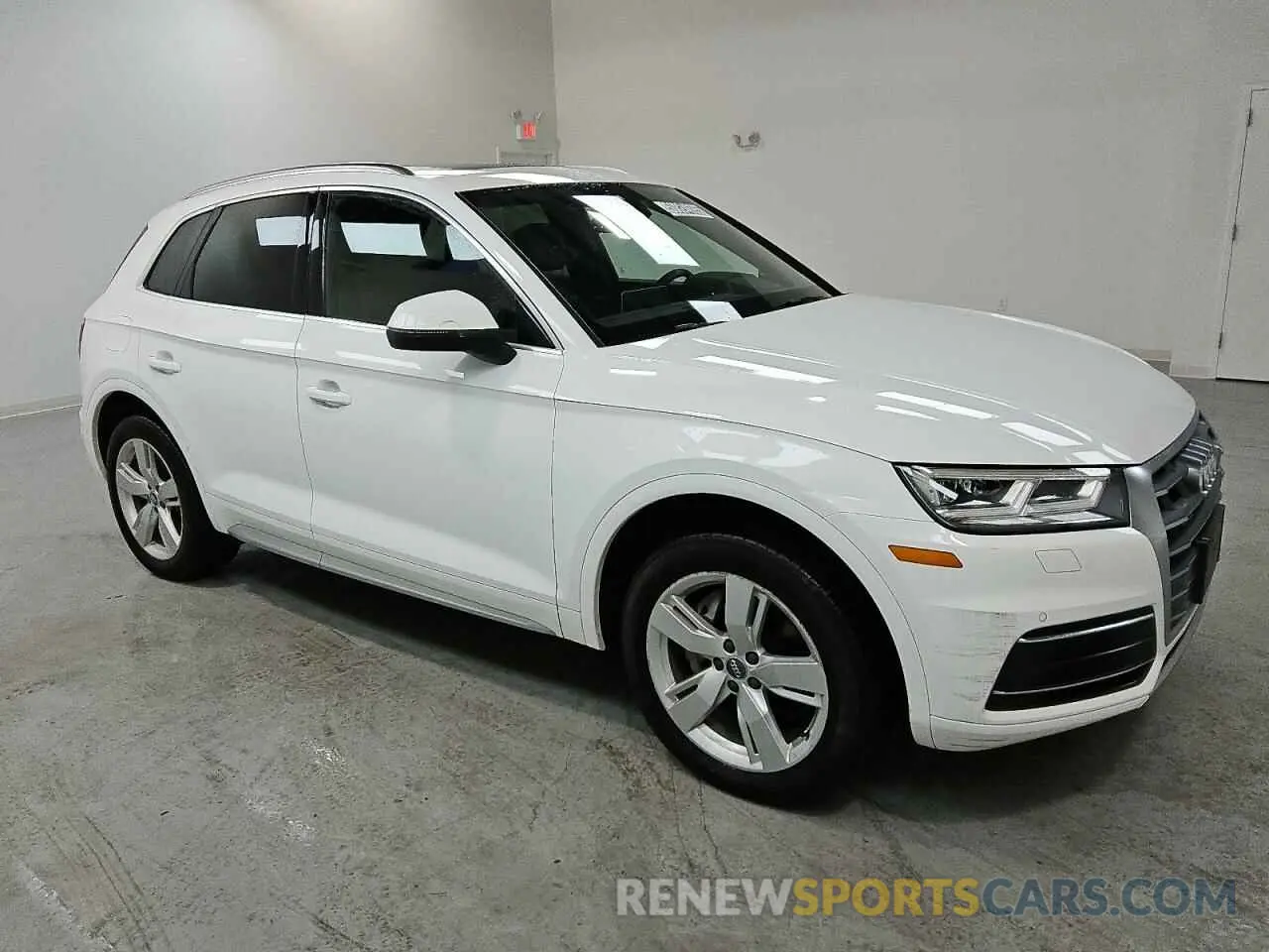 4 Photograph of a damaged car WA1BNAFY6K2036922 AUDI Q5 2019