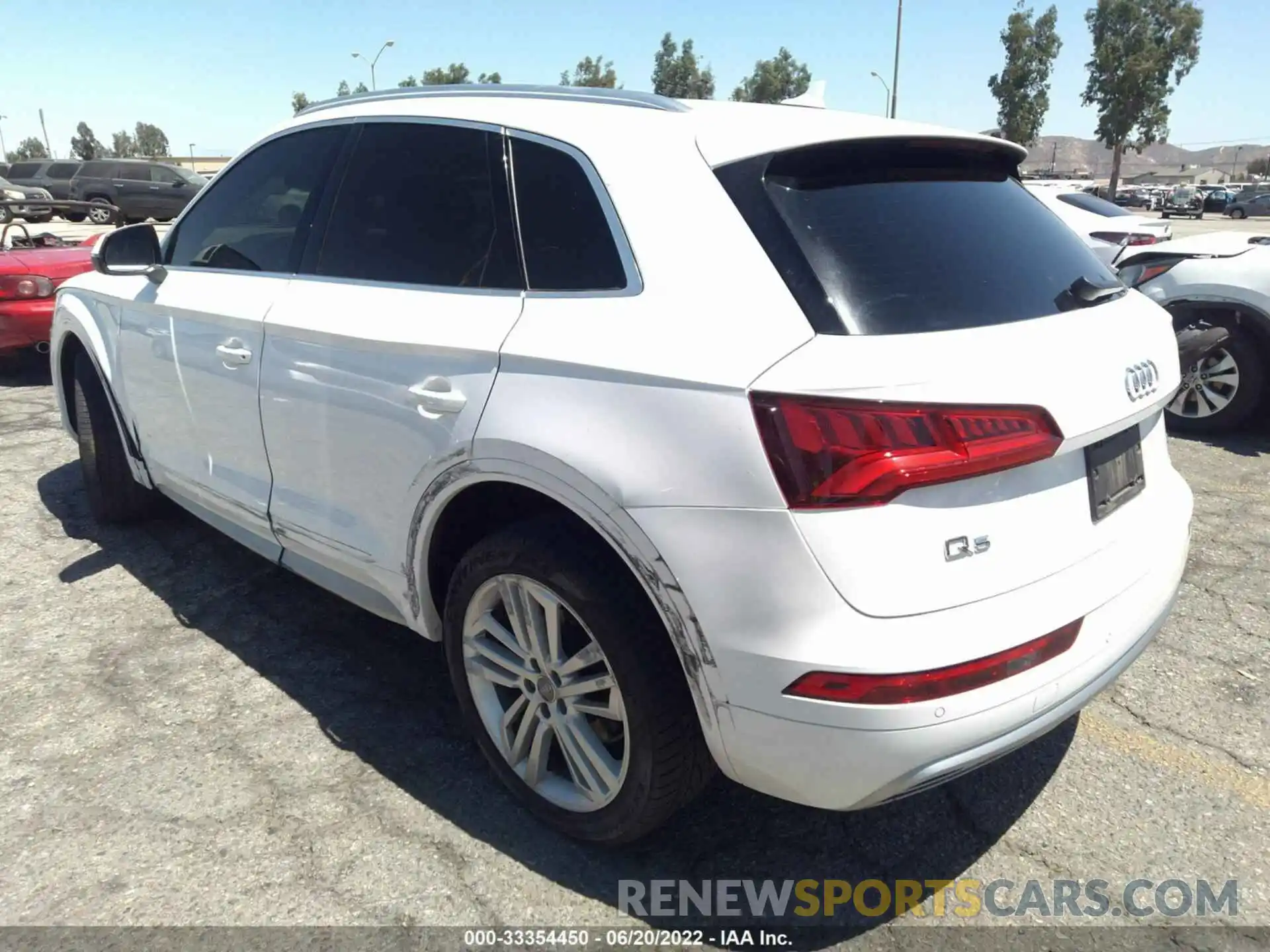 3 Photograph of a damaged car WA1BNAFY6K2047175 AUDI Q5 2019