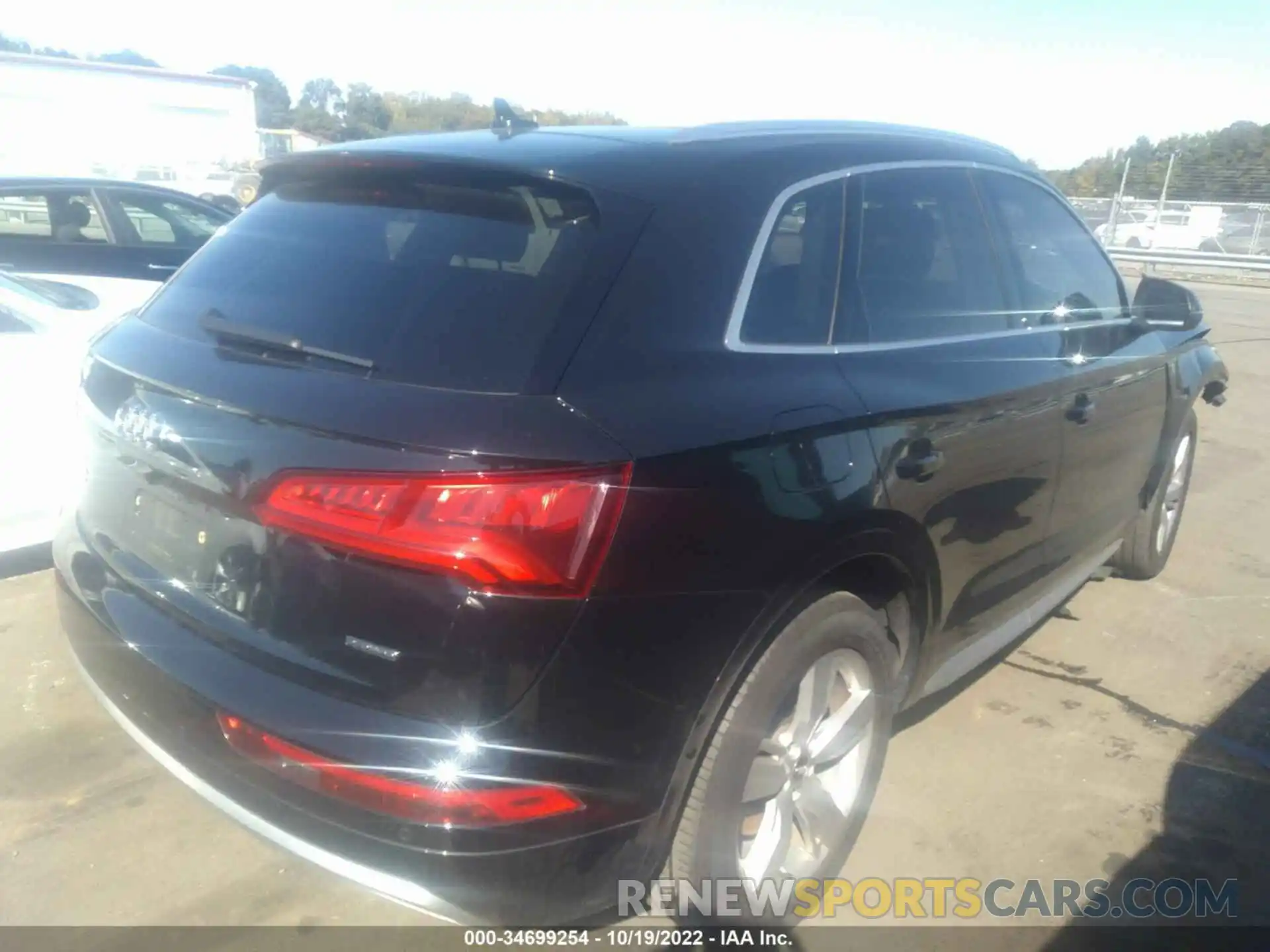 4 Photograph of a damaged car WA1BNAFY6K2081231 AUDI Q5 2019