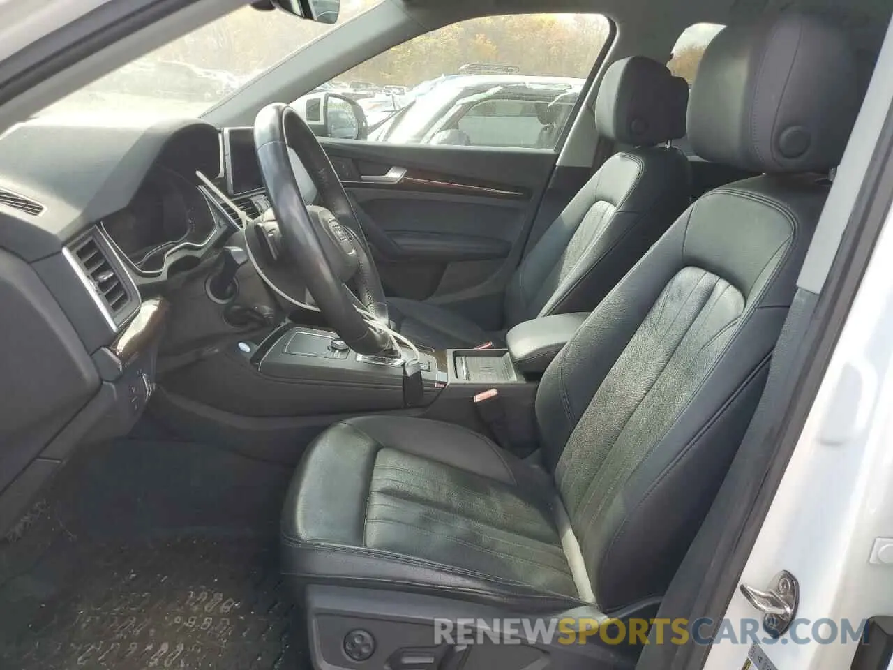 7 Photograph of a damaged car WA1BNAFY6K2088843 AUDI Q5 2019
