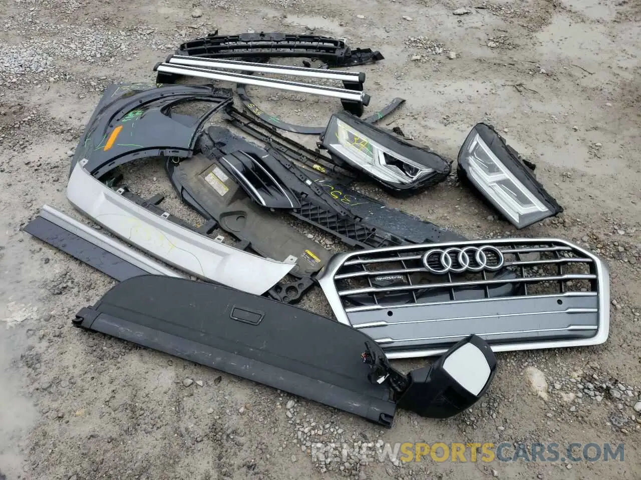 13 Photograph of a damaged car WA1BNAFY6K2101462 AUDI Q5 2019