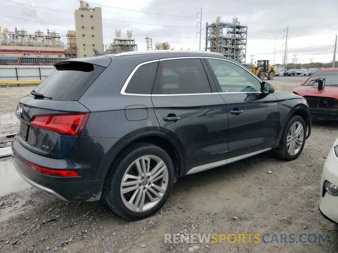 3 Photograph of a damaged car WA1BNAFY6K2101462 AUDI Q5 2019