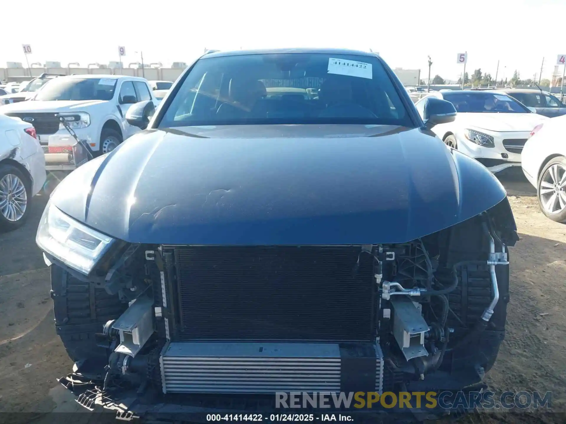 13 Photograph of a damaged car WA1BNAFY6K2102711 AUDI Q5 2019