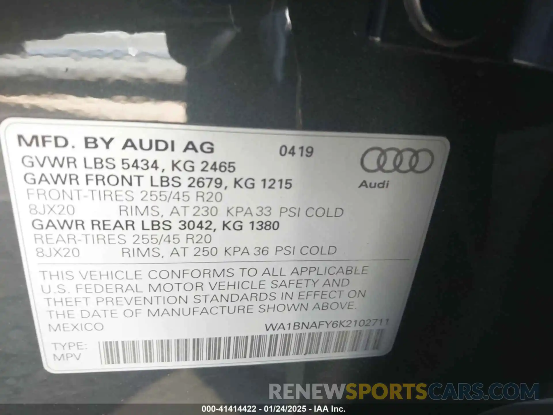 9 Photograph of a damaged car WA1BNAFY6K2102711 AUDI Q5 2019