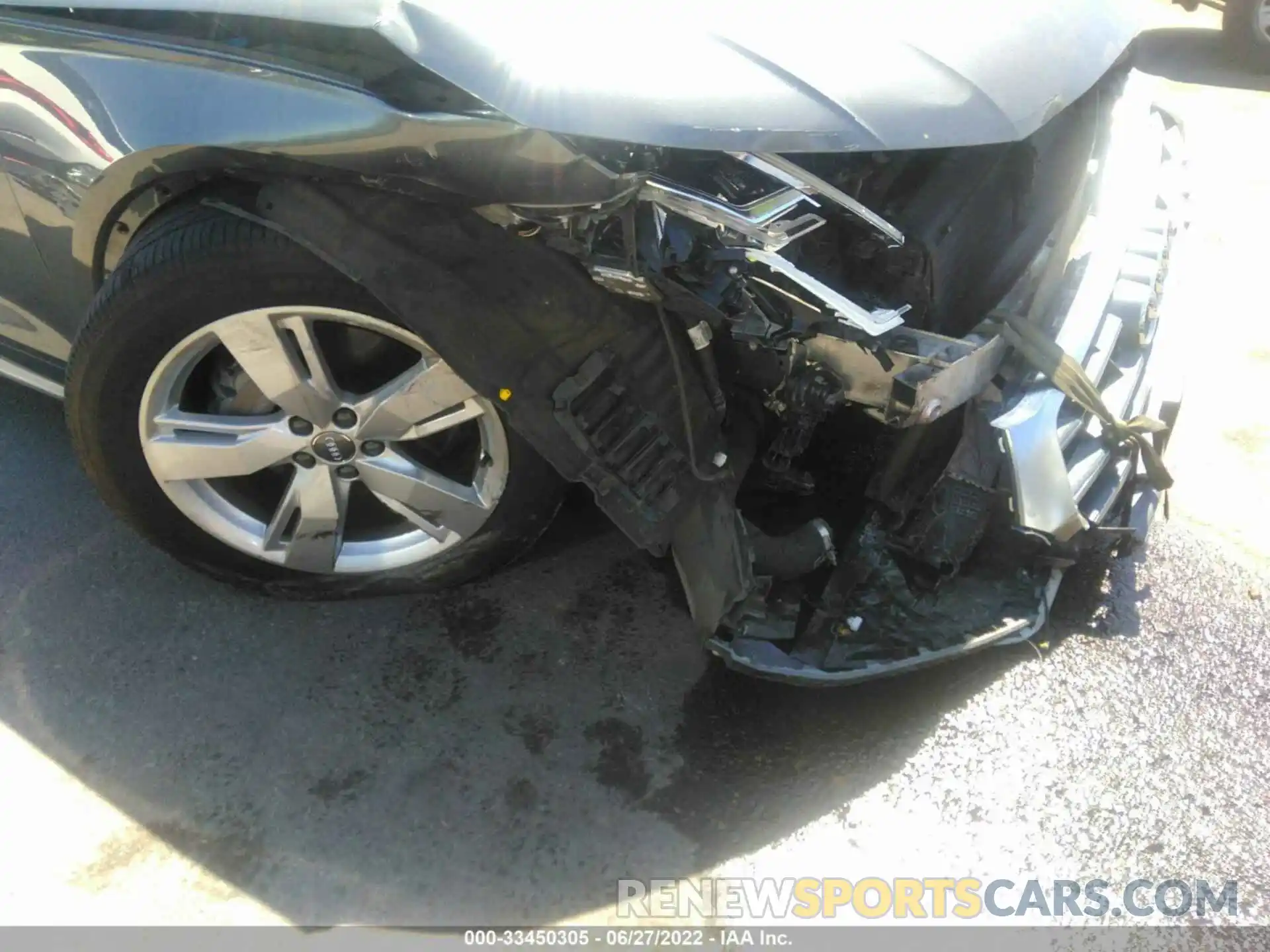 6 Photograph of a damaged car WA1BNAFY6K2117662 AUDI Q5 2019