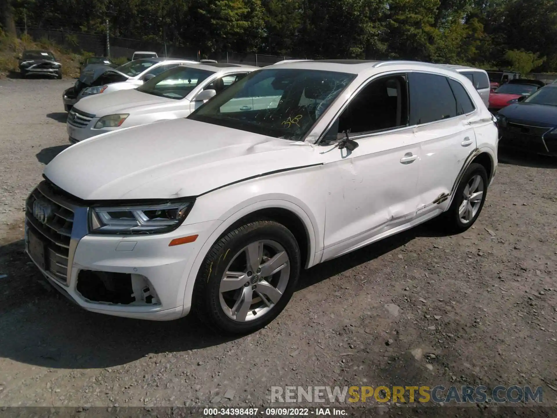 2 Photograph of a damaged car WA1BNAFY6K2123087 AUDI Q5 2019