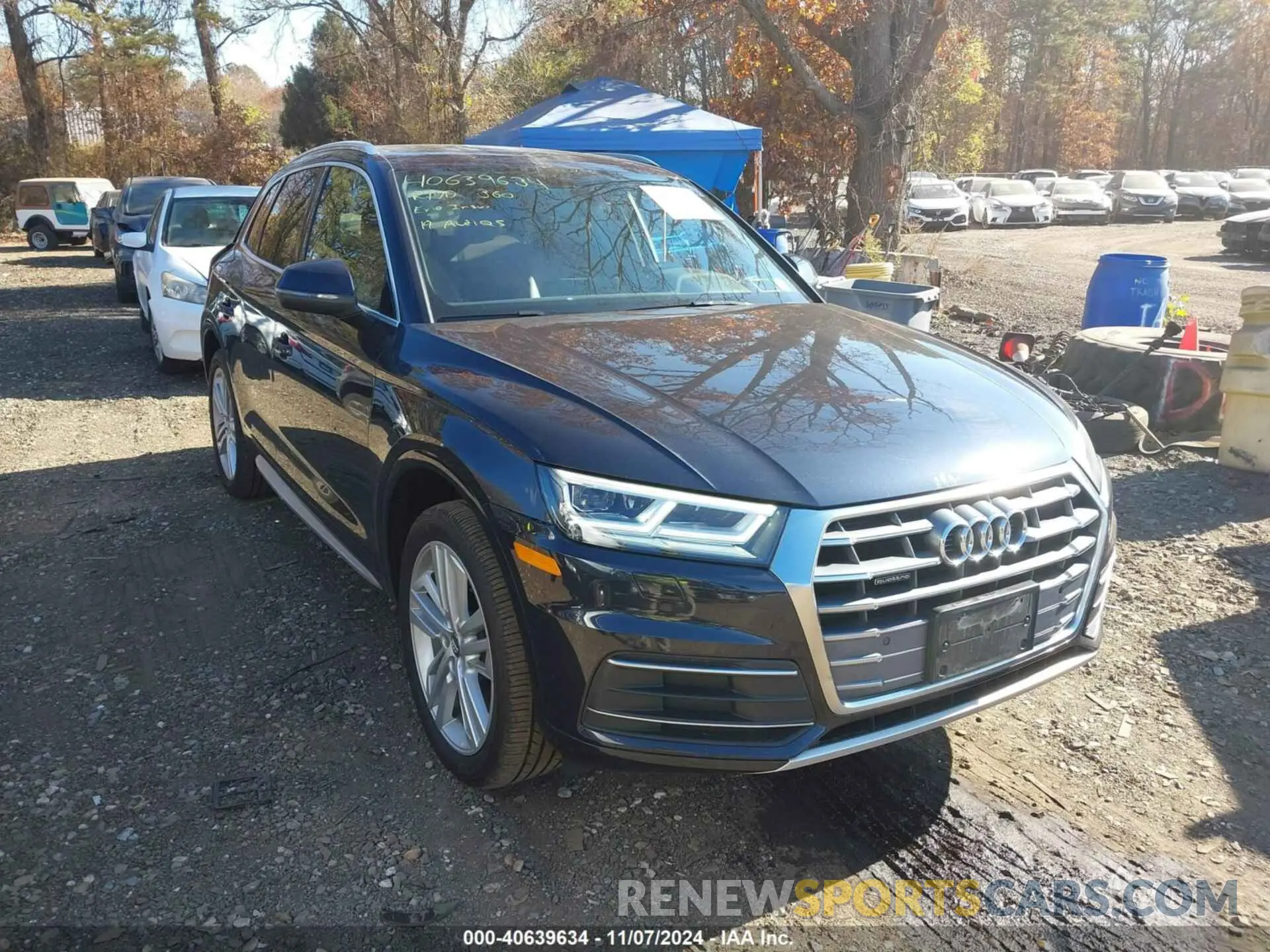 1 Photograph of a damaged car WA1BNAFY6K2130492 AUDI Q5 2019