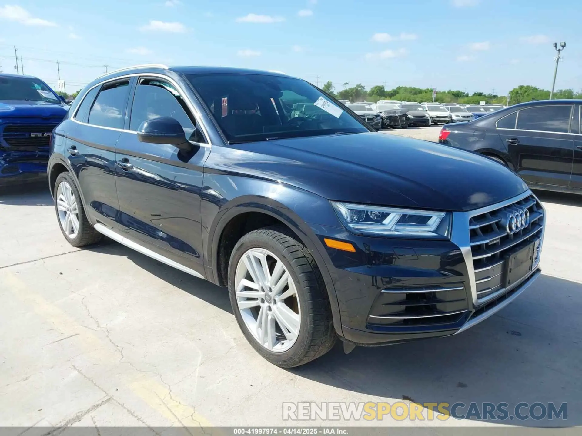 1 Photograph of a damaged car WA1BNAFY7K2022057 AUDI Q5 2019