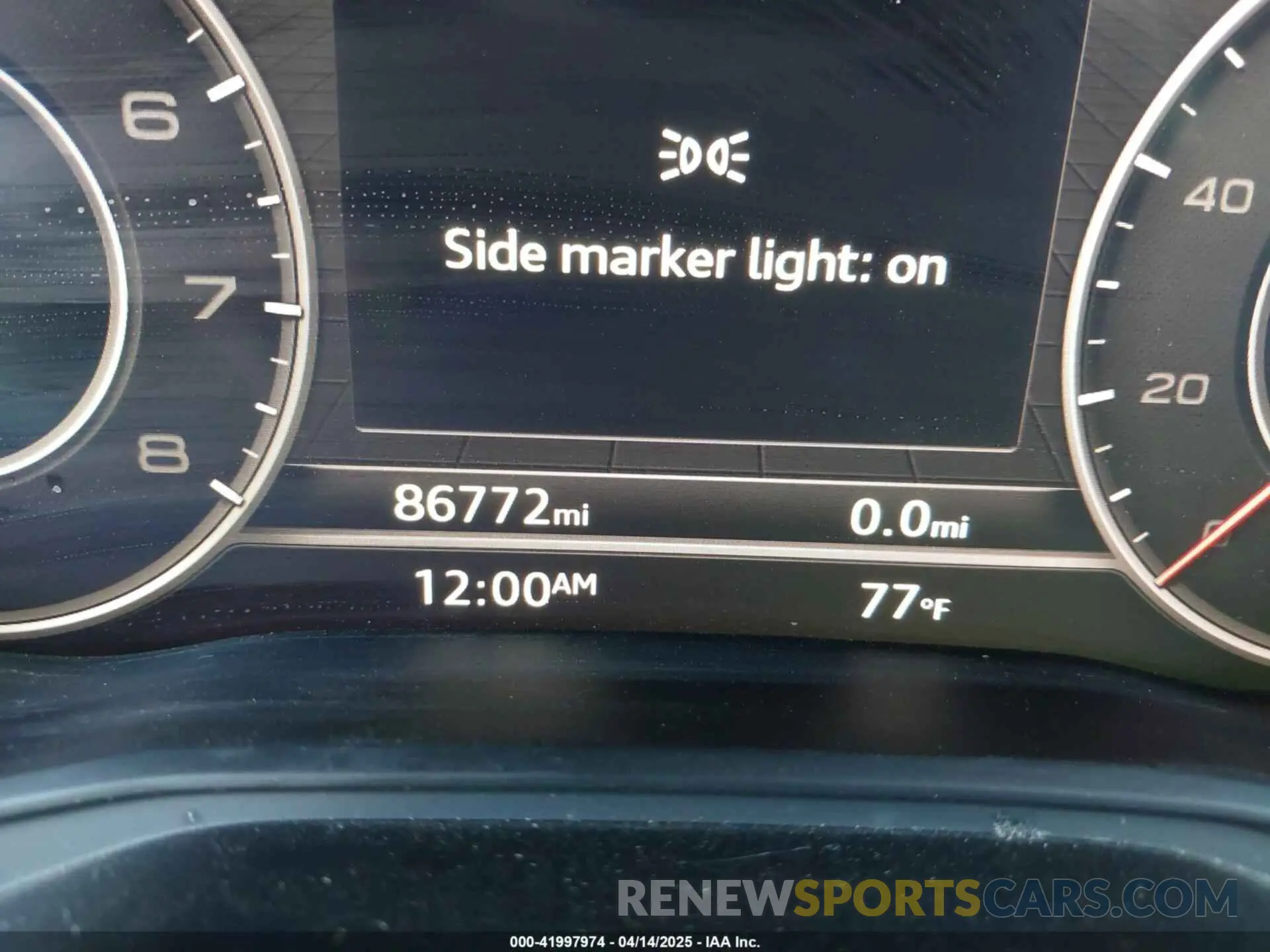 14 Photograph of a damaged car WA1BNAFY7K2022057 AUDI Q5 2019